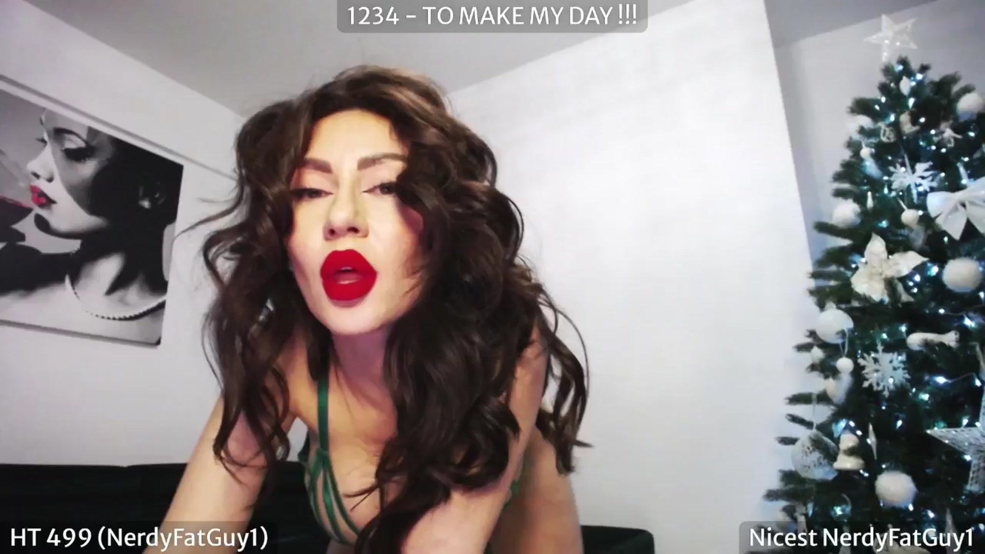 Gallery image thumbnail from SassyCookies's myfreecams stream on, 12/29/2024, 06:54 image 7 of 20