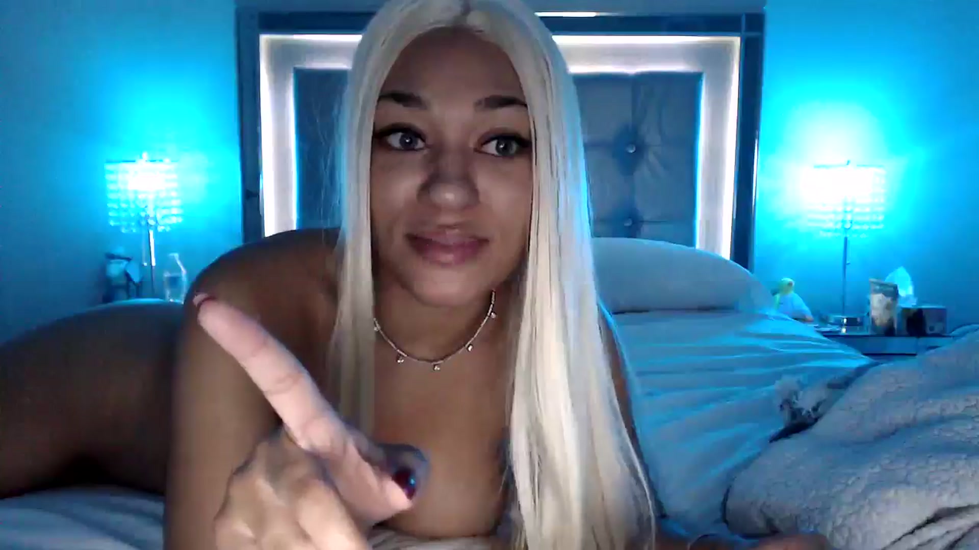 Gallery image thumbnail from SassyDolphin's myfreecams stream on, 08/25/2025, 07:30 image 13 of 20