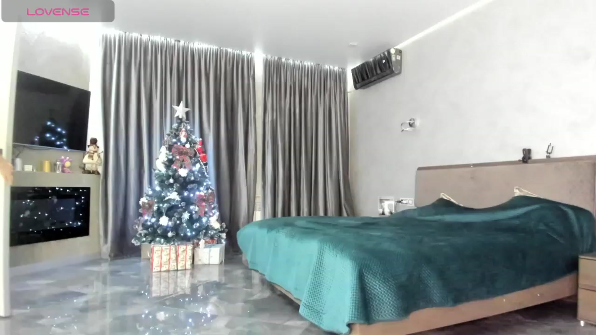 Gallery image thumbnail from SassyK's myfreecams stream on, 12/27/2023, 20:09 image 9 of 20