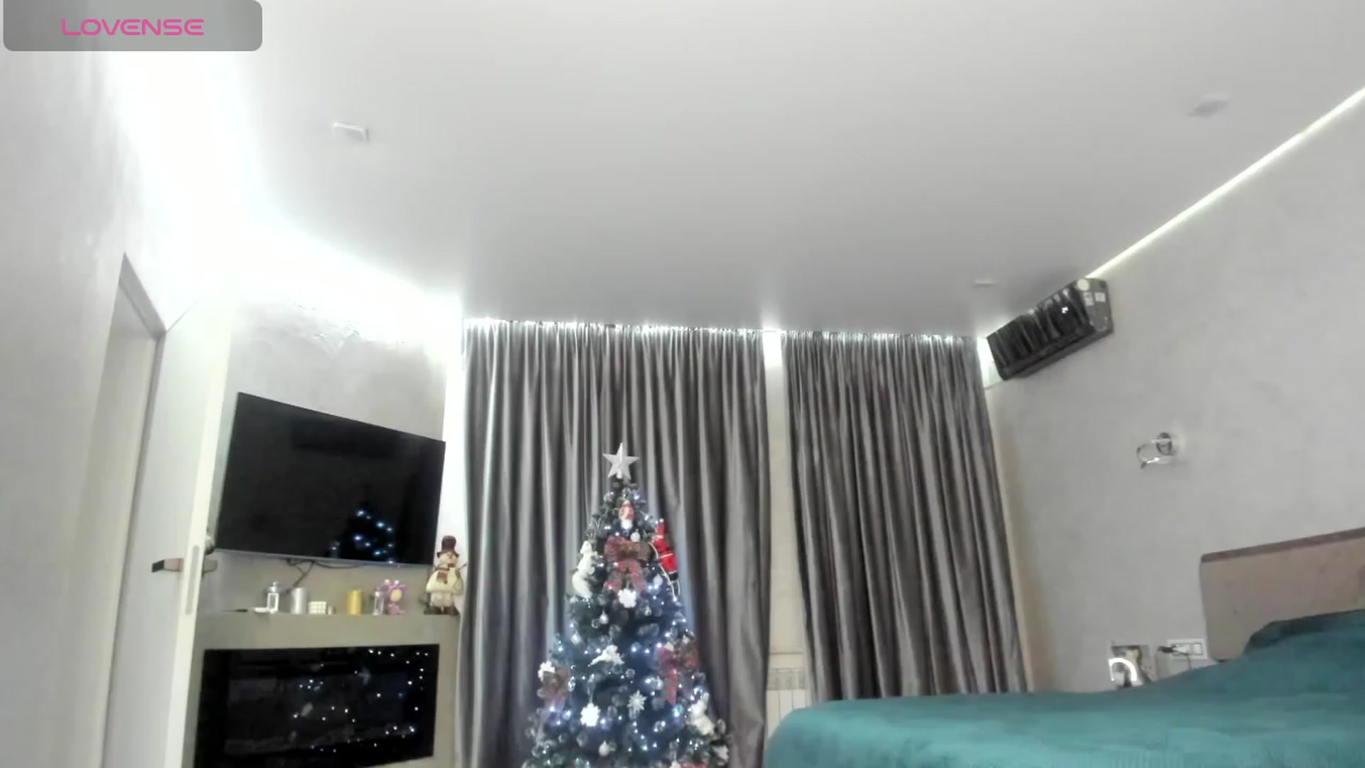 Gallery image thumbnail from SassyK's myfreecams stream on, 12/29/2023, 21:53 image 3 of 20