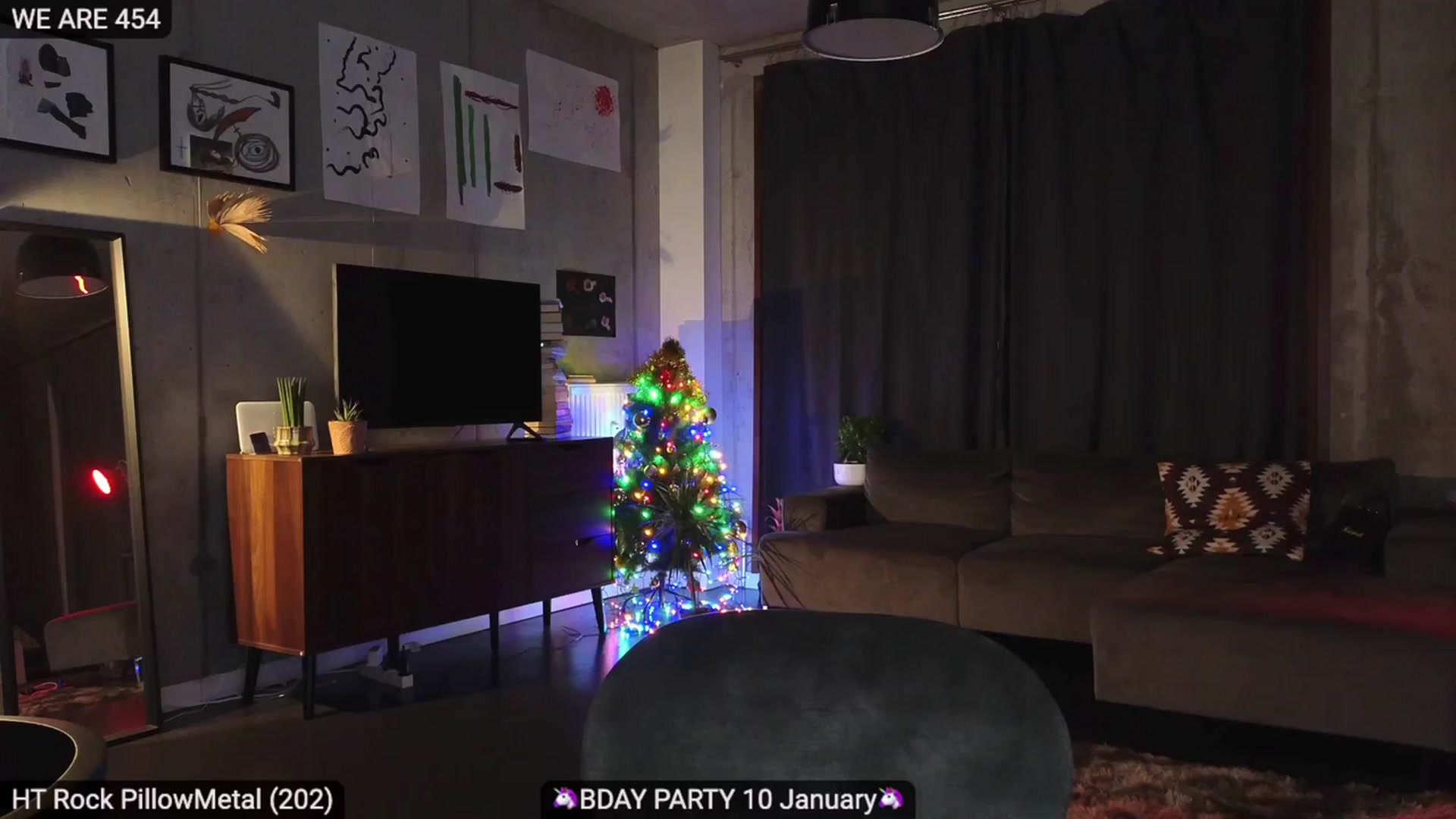 Gallery image thumbnail from SassyKai's myfreecams stream on, 12/12/2023, 21:51 image 13 of 20