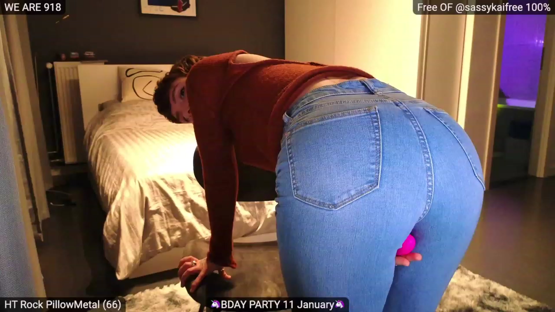Gallery image thumbnail from SassyKai's myfreecams stream on, 01/07/2024, 21:36 image 17 of 20