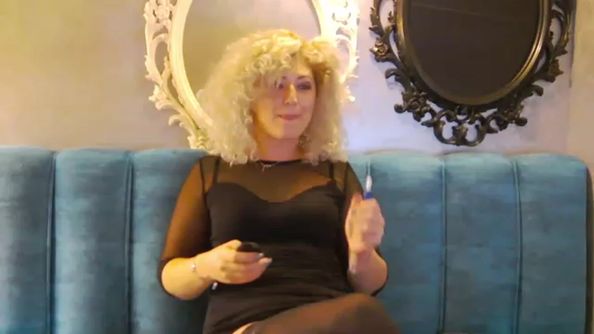 Gallery image thumbnail from SassyKate's myfreecams stream on, 11/19/2022, 20:11 image 10 of 20