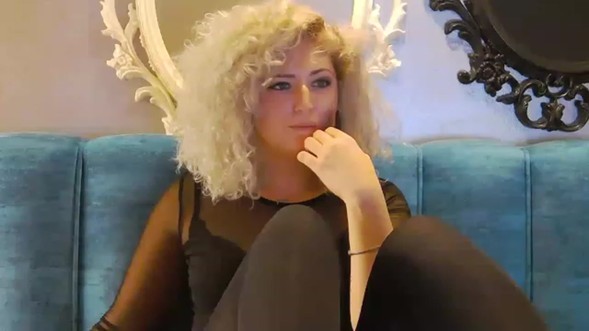 Gallery image thumbnail from SassyKate's myfreecams stream on, 11/19/2022, 20:11 image 14 of 20