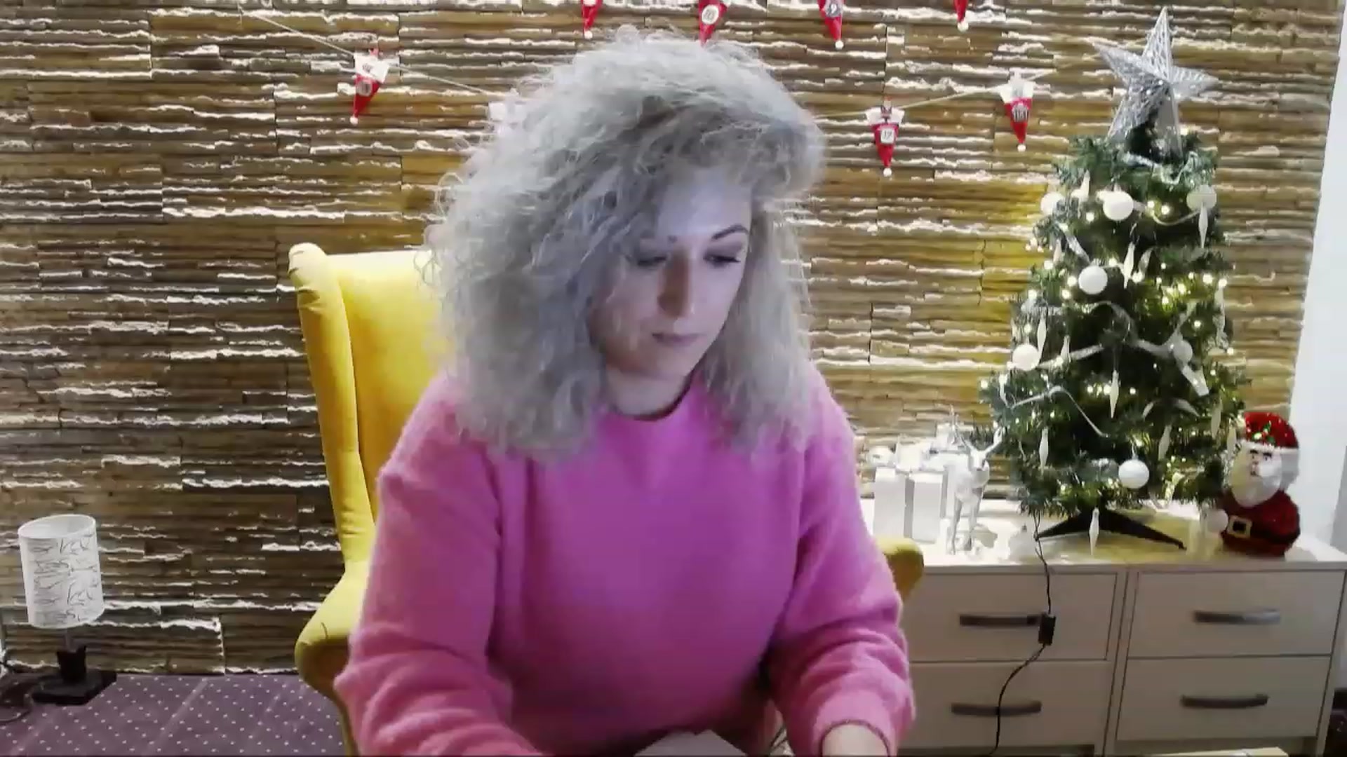 Gallery image thumbnail from SassyKate's myfreecams stream on, 12/22/2022, 13:08 image 2 of 20