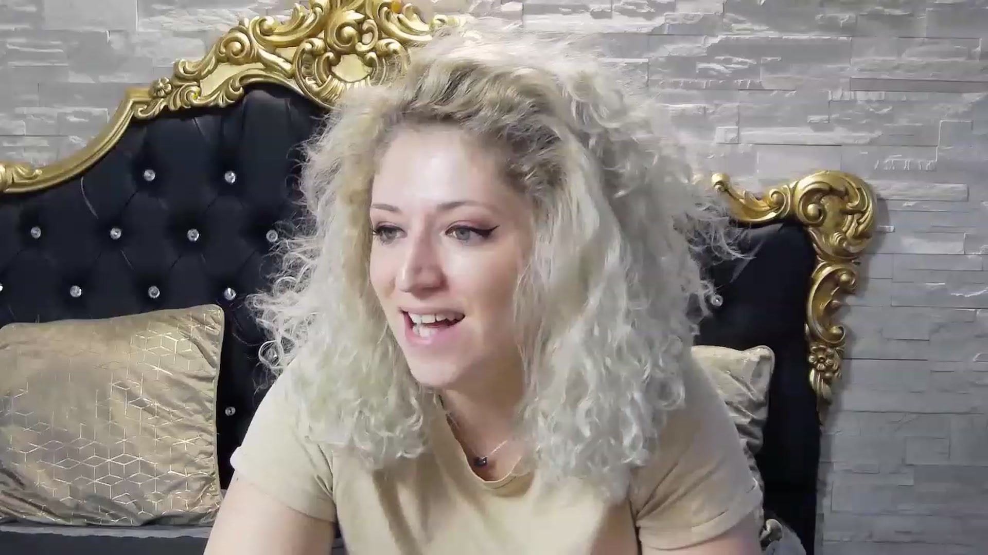 Gallery image thumbnail from SassyKate's myfreecams stream on, 01/23/2023, 09:21 image 15 of 20