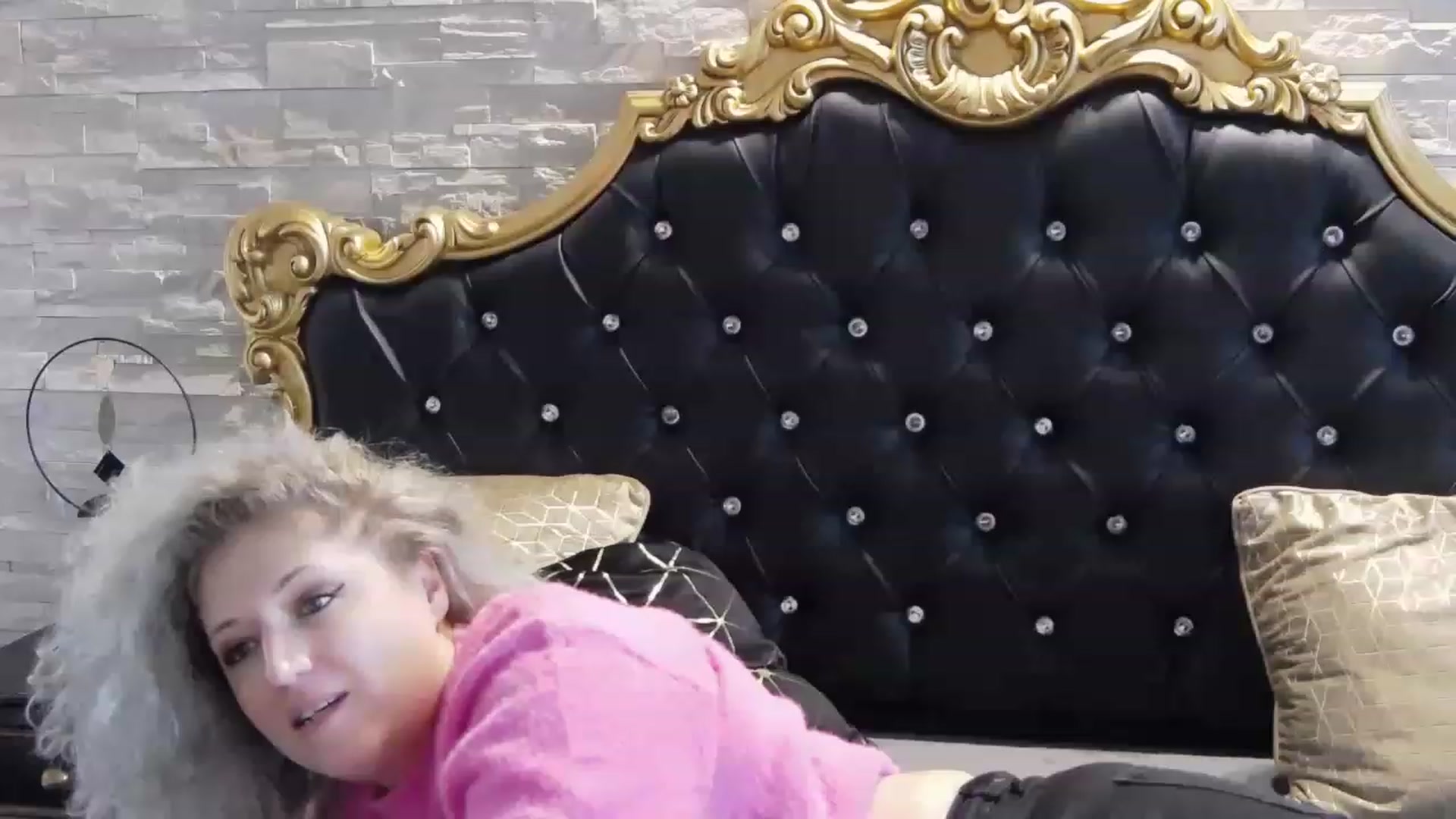 Gallery image thumbnail from SassyKate's myfreecams stream on, 01/31/2023, 09:33 image 6 of 20