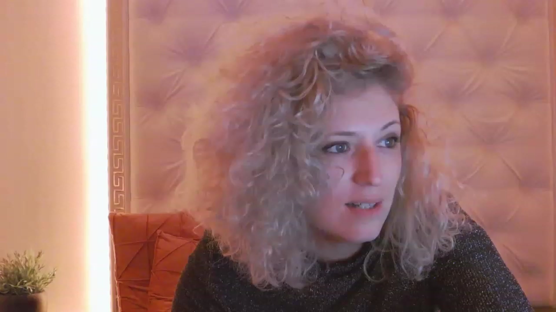 Gallery image thumbnail from SassyKate's myfreecams stream on, 02/19/2023, 13:27 image 3 of 20
