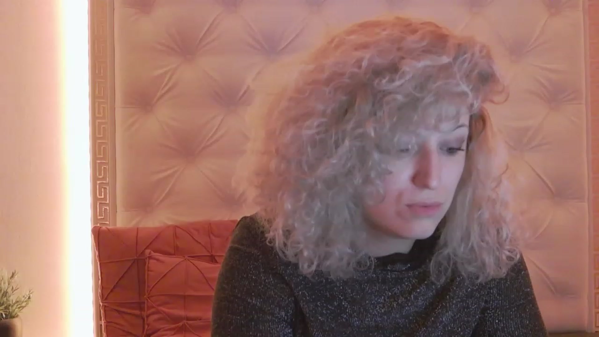 Gallery image thumbnail from SassyKate's myfreecams stream on, 02/19/2023, 13:27 image 8 of 20
