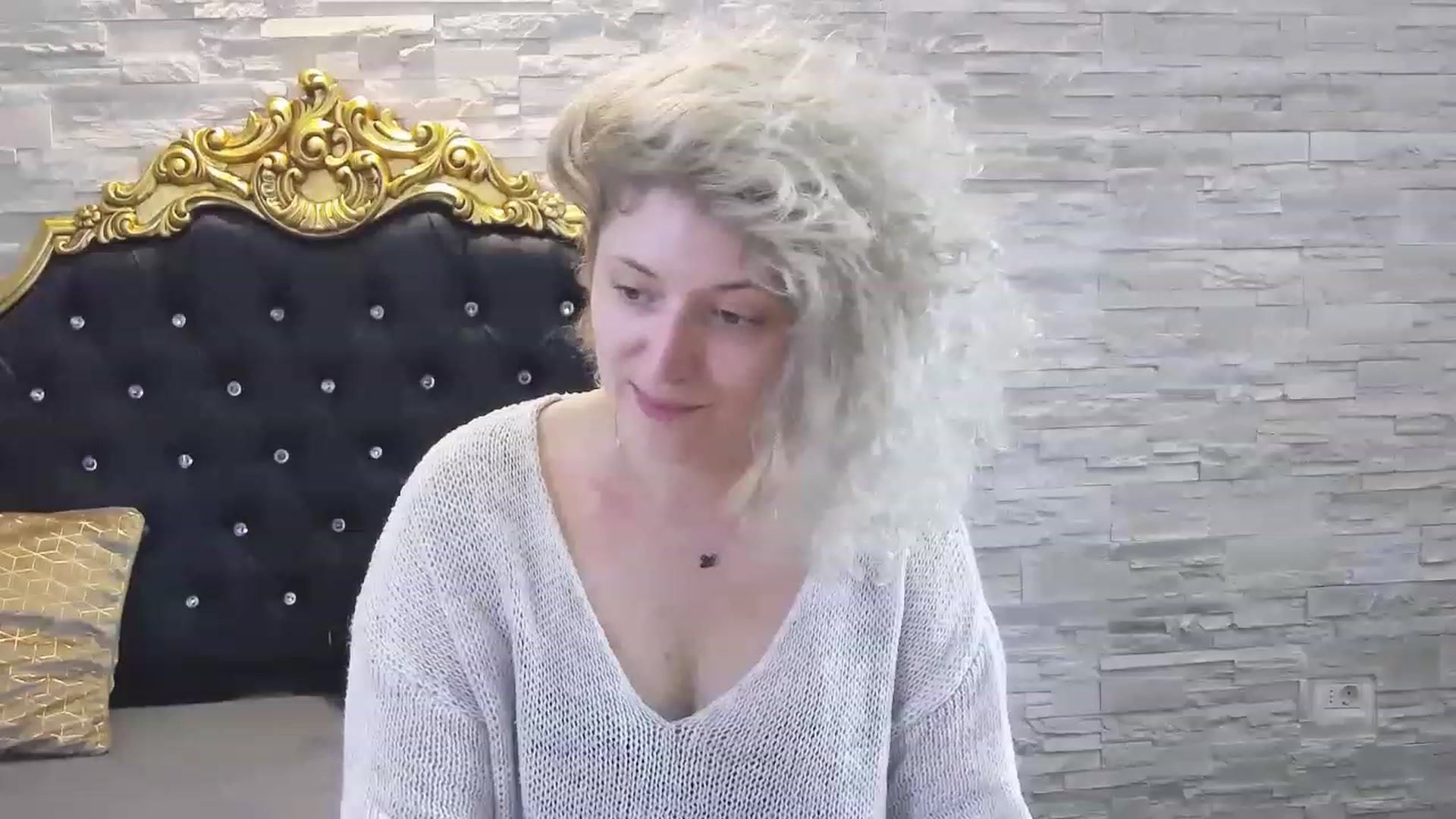 Gallery image thumbnail from SassyKate's myfreecams stream on, 02/22/2023, 09:24 image 14 of 20
