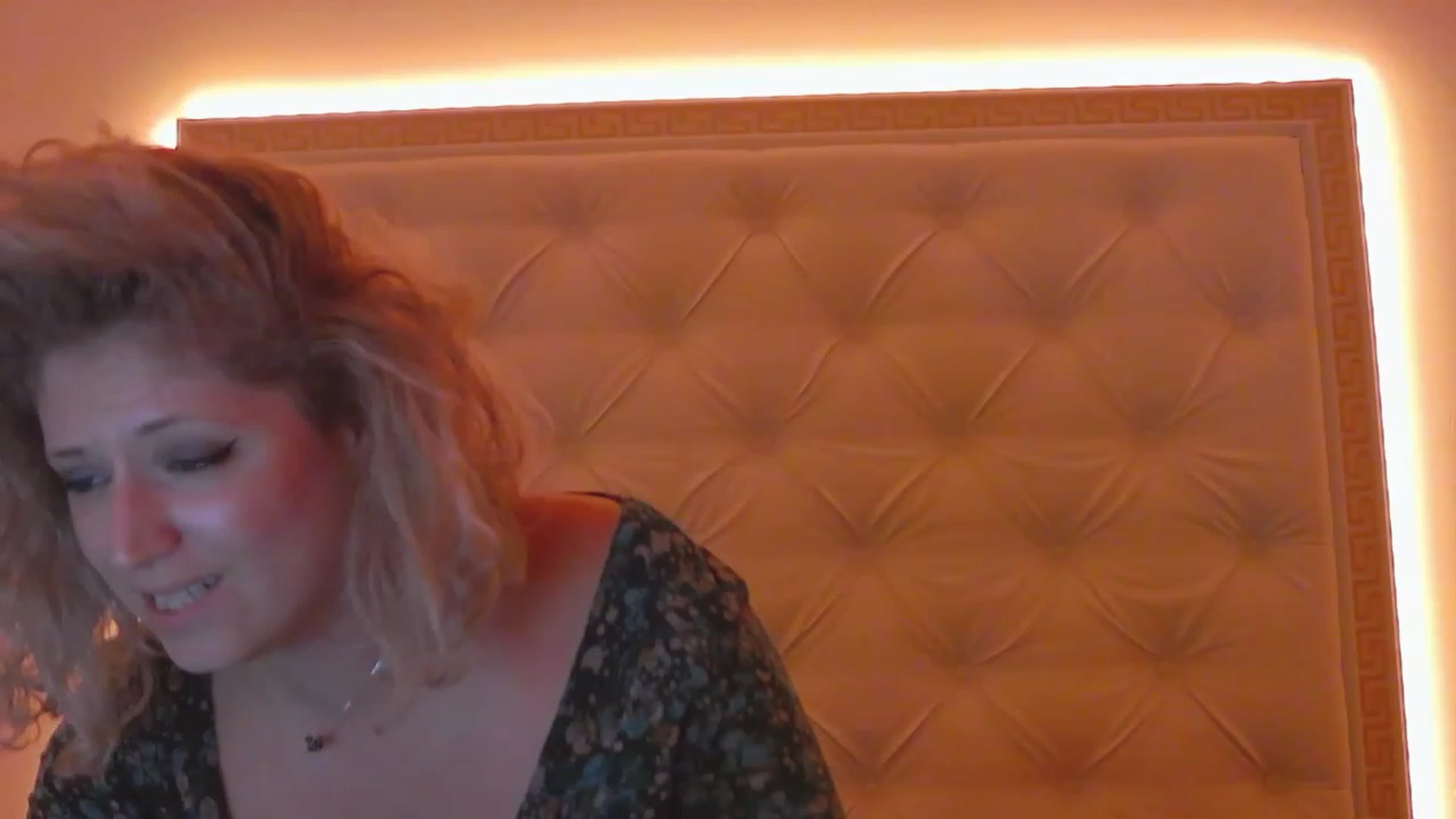 Gallery image thumbnail from SassyKate's myfreecams stream on, 02/24/2023, 11:42 image 9 of 20
