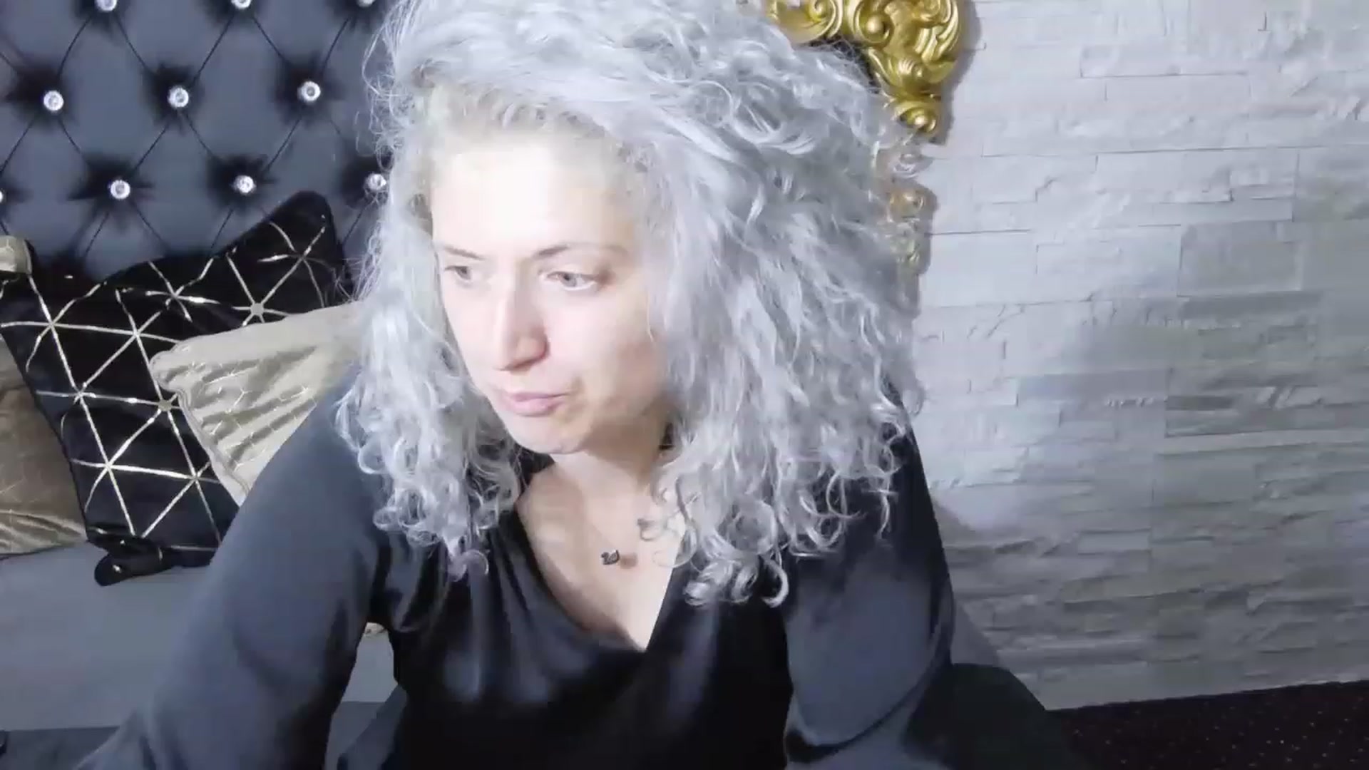 Gallery image thumbnail from SassyKate's myfreecams stream on, 05/29/2023, 24:32 image 18 of 20