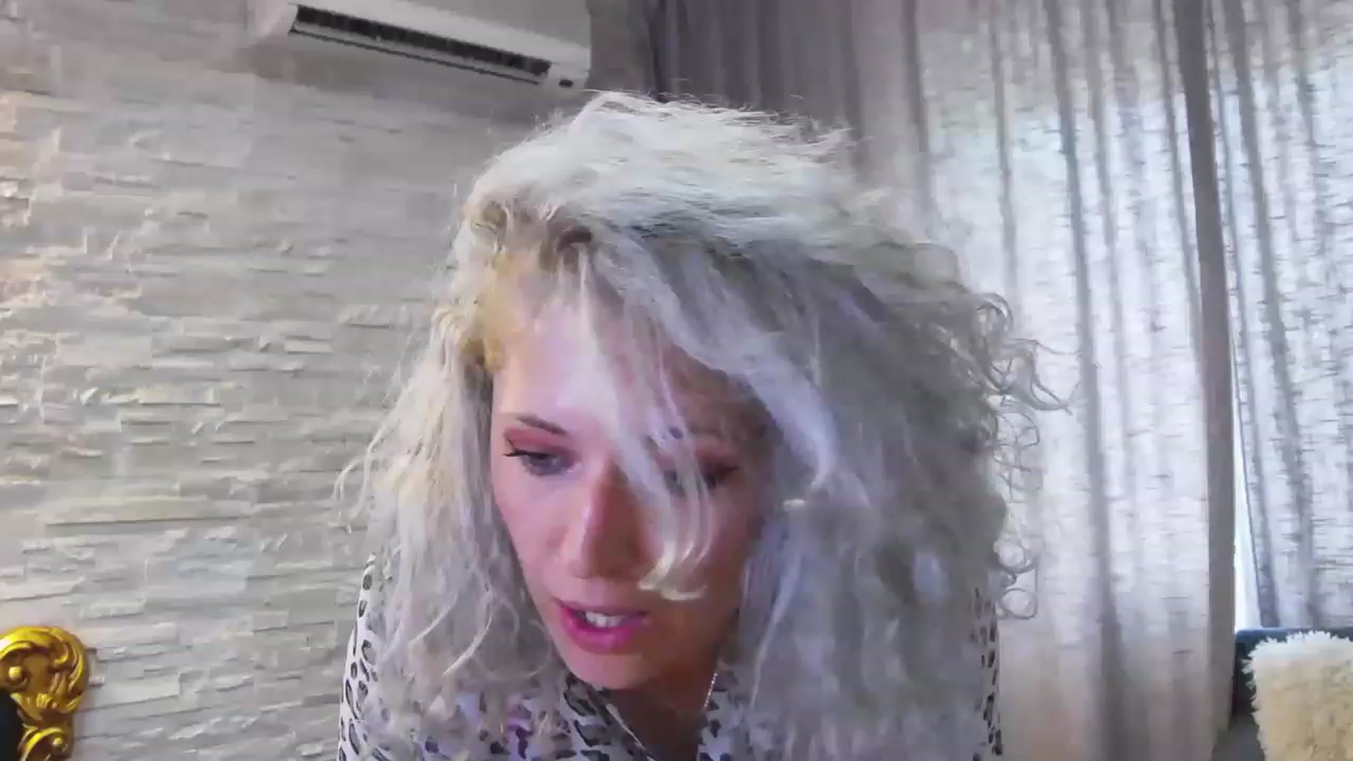Gallery image thumbnail from SassyKate's myfreecams stream on, 06/01/2023, 12:39 image 3 of 20