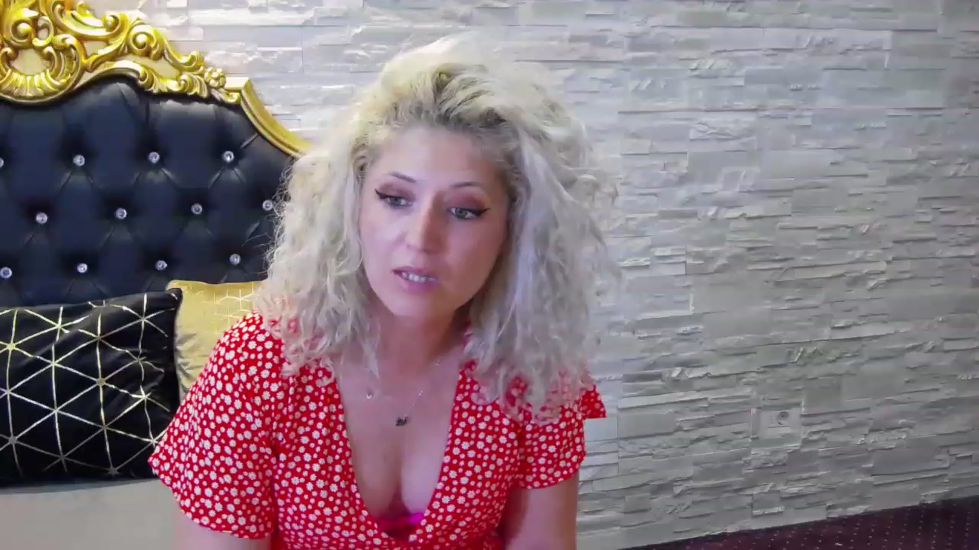 Gallery image thumbnail from SassyKate's myfreecams stream on, 06/19/2023, 12:25 image 14 of 20