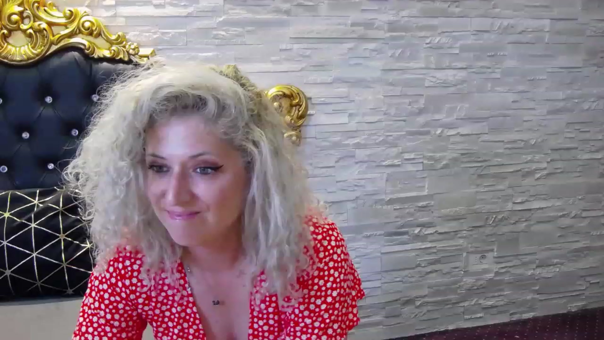 Gallery image thumbnail from SassyKate's myfreecams stream on, 06/19/2023, 12:25 image 10 of 20