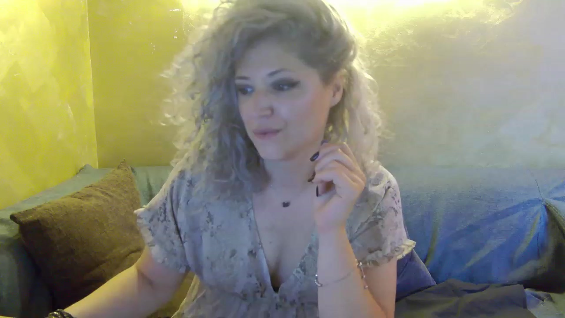 Gallery image thumbnail from SassyKate's myfreecams stream on, 06/26/2023, 08:03 image 6 of 20