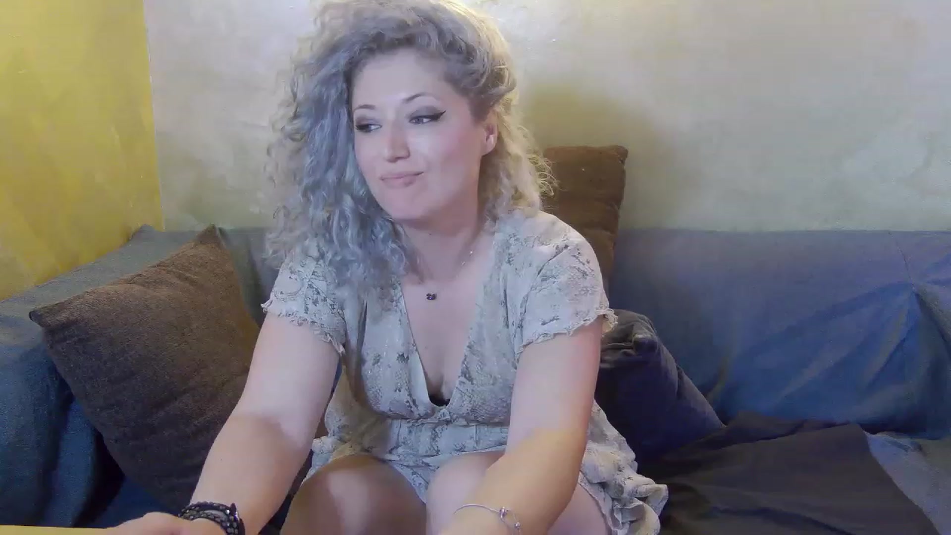 Gallery image thumbnail from SassyKate's myfreecams stream on, 06/26/2023, 08:03 image 12 of 20