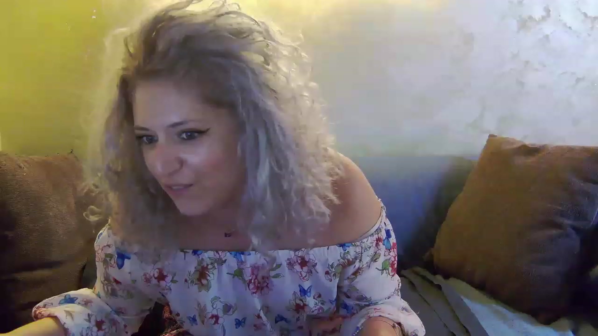 Gallery image thumbnail from SassyKate's myfreecams stream on, 06/27/2023, 10:38 image 17 of 20