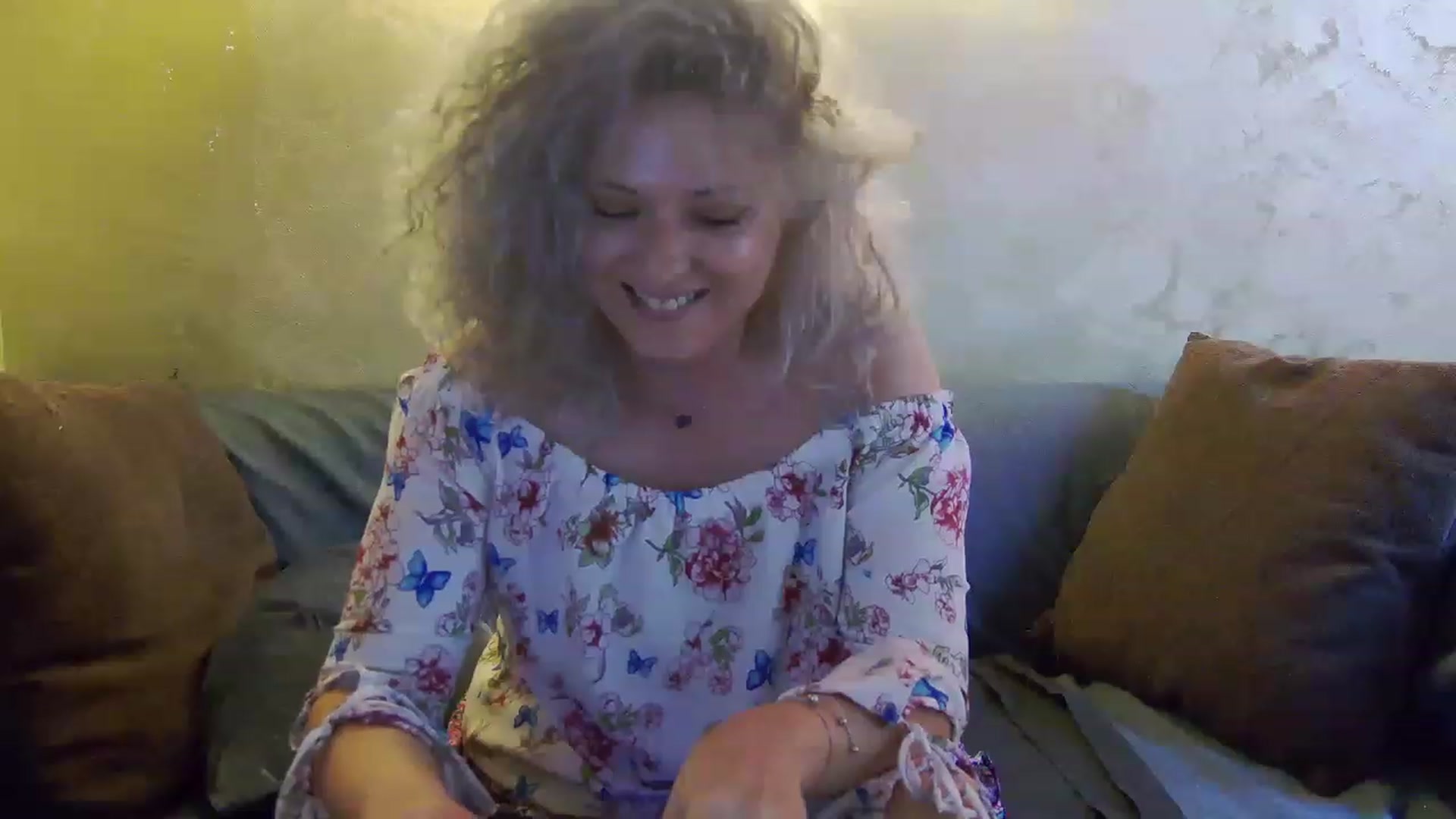 Gallery image thumbnail from SassyKate's myfreecams stream on, 06/27/2023, 10:38 image 19 of 20