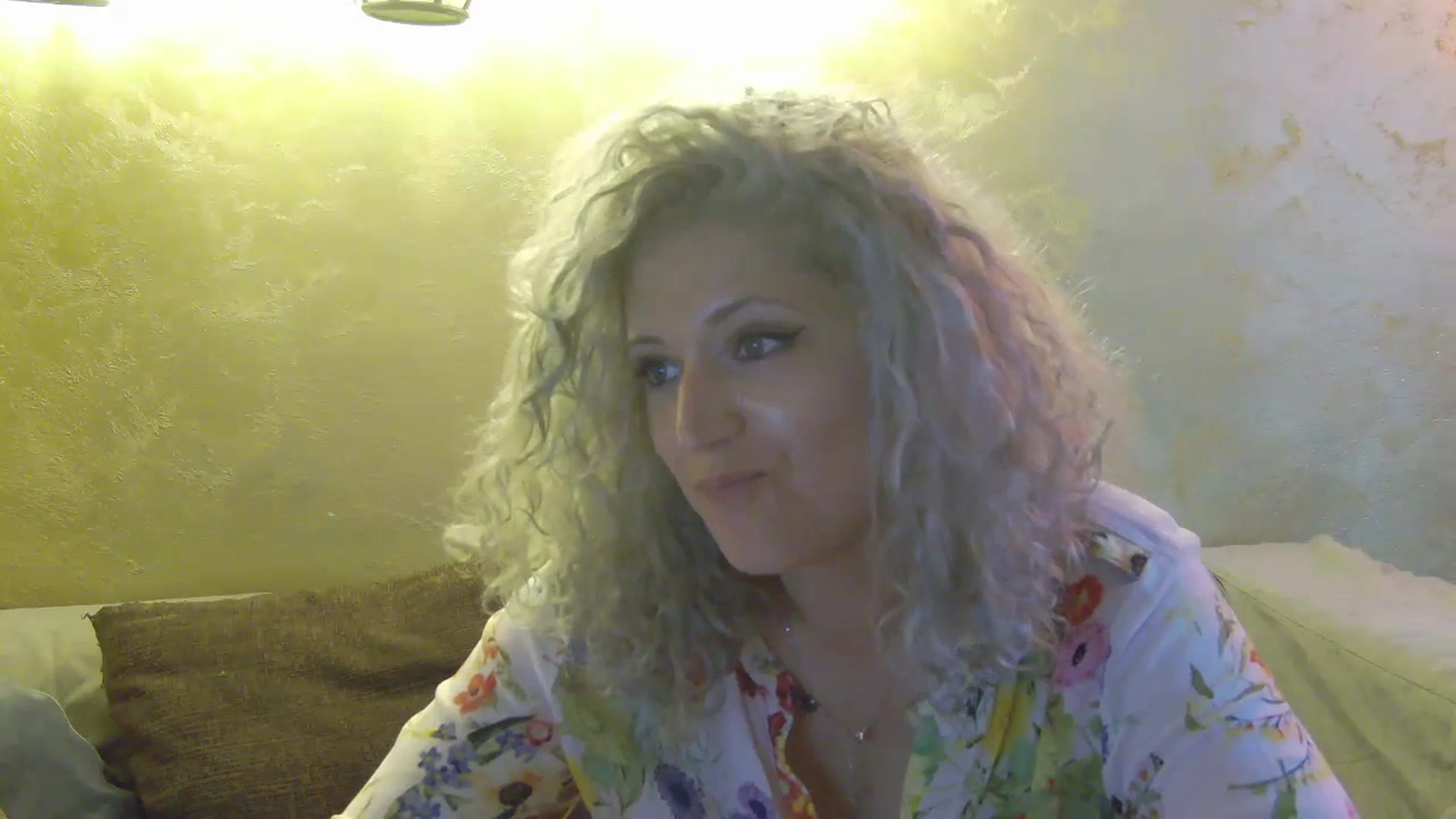 Gallery image thumbnail from SassyKate's myfreecams stream on, 07/02/2023, 19:05 image 2 of 20