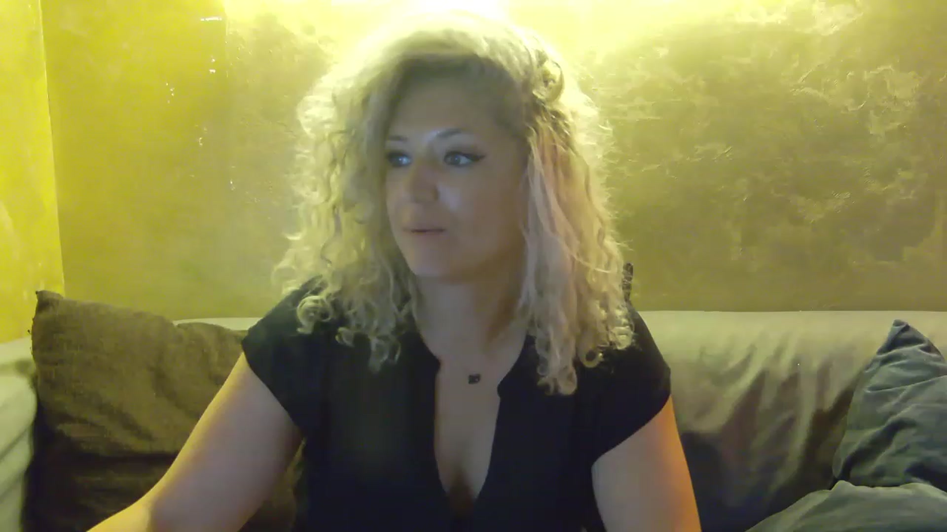 Gallery image thumbnail from SassyKate's myfreecams stream on, 07/09/2023, 18:31 image 15 of 20