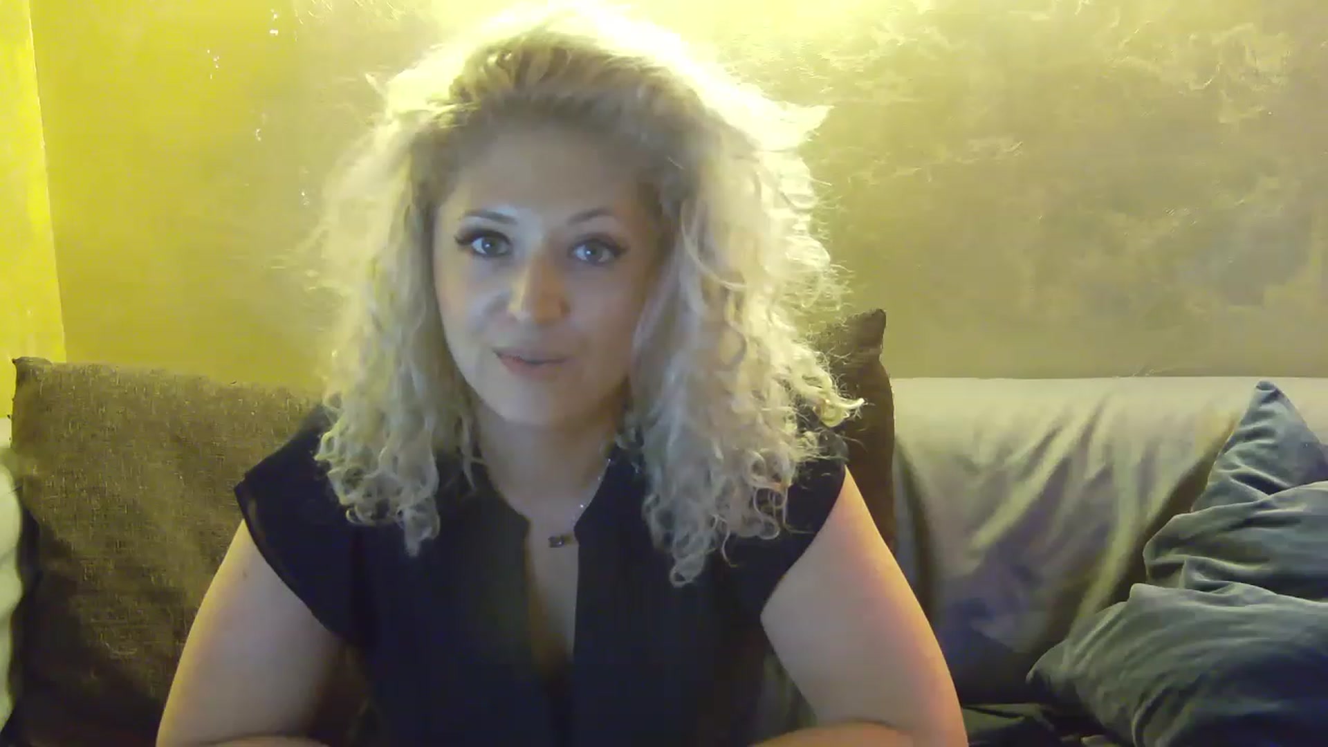 Gallery image thumbnail from SassyKate's myfreecams stream on, 07/09/2023, 18:31 image 12 of 20