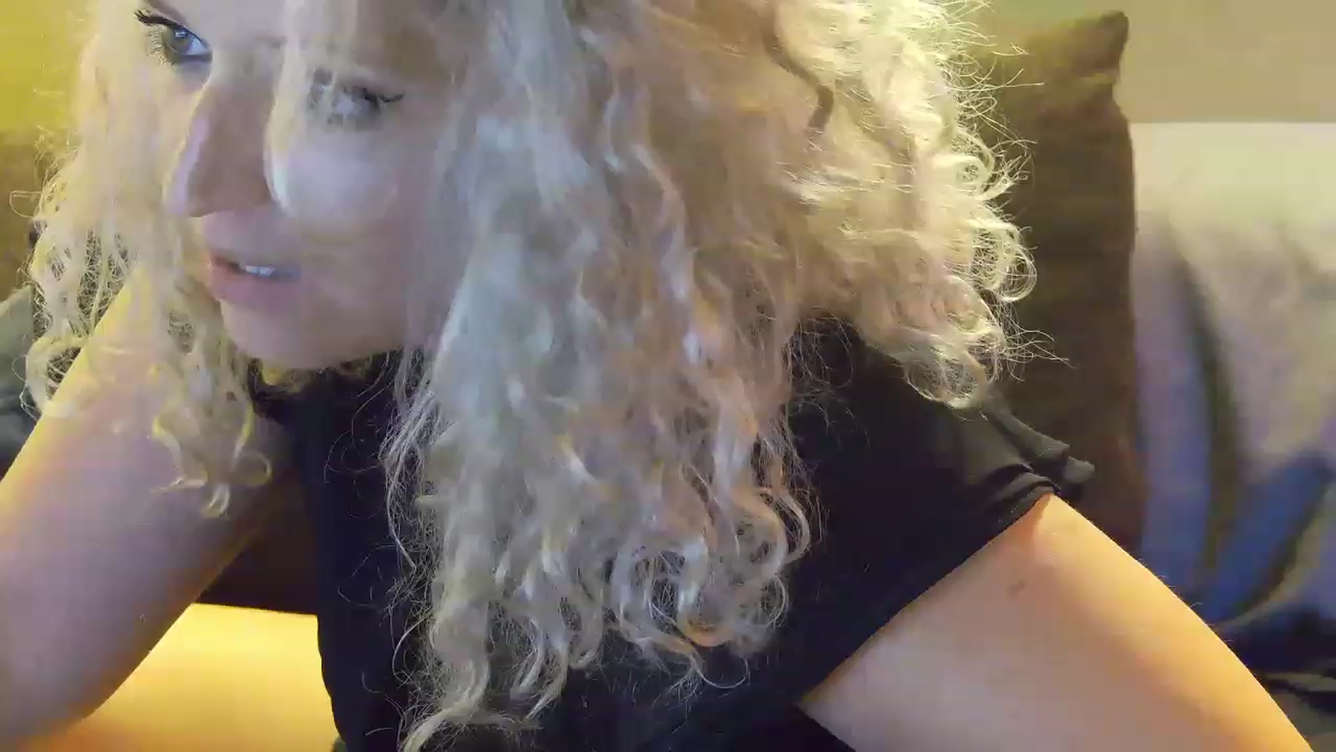 Gallery image thumbnail from SassyKate's myfreecams stream on, 07/09/2023, 18:31 image 5 of 20