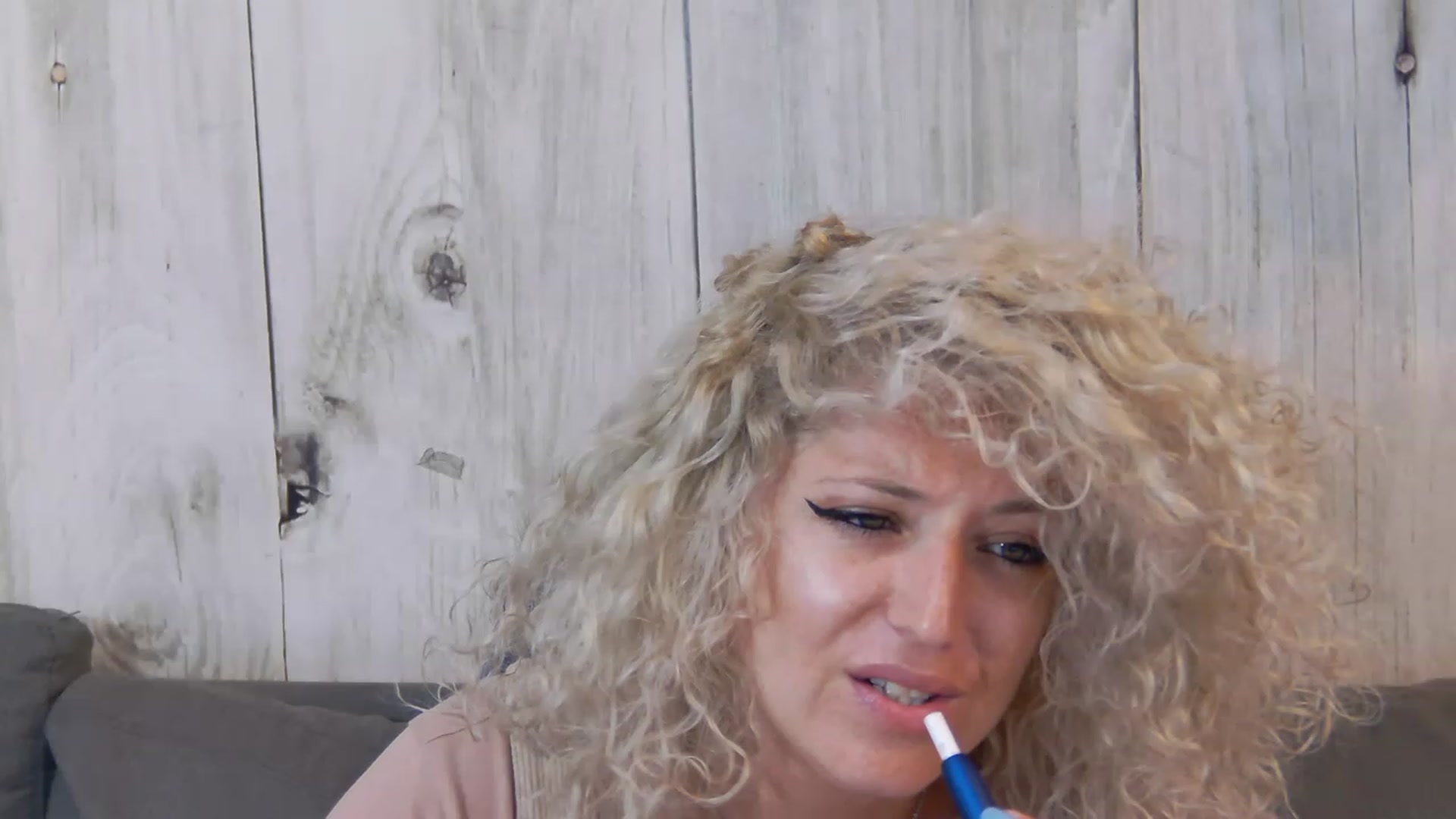 Gallery image thumbnail from SassyKate's myfreecams stream on, 07/12/2023, 08:21 image 16 of 20