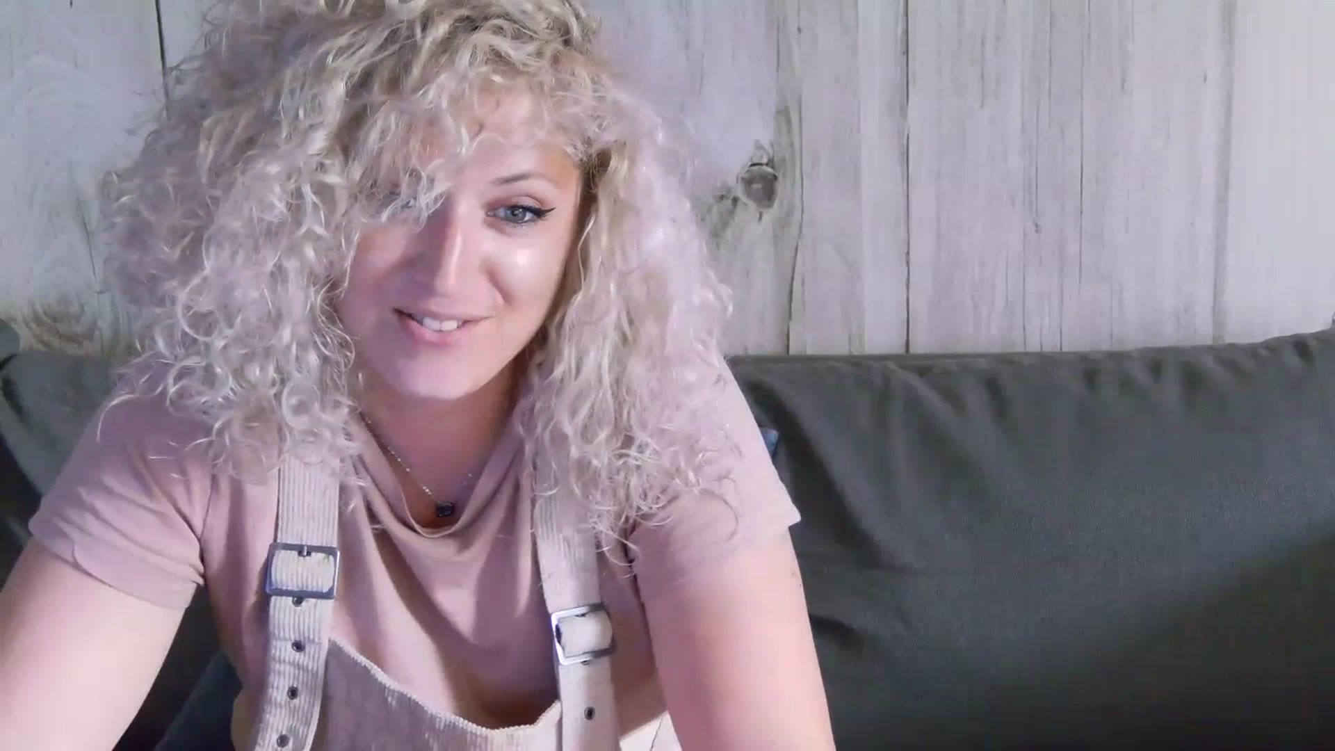 Gallery image thumbnail from SassyKate's myfreecams stream on, 07/12/2023, 10:41 image 19 of 20