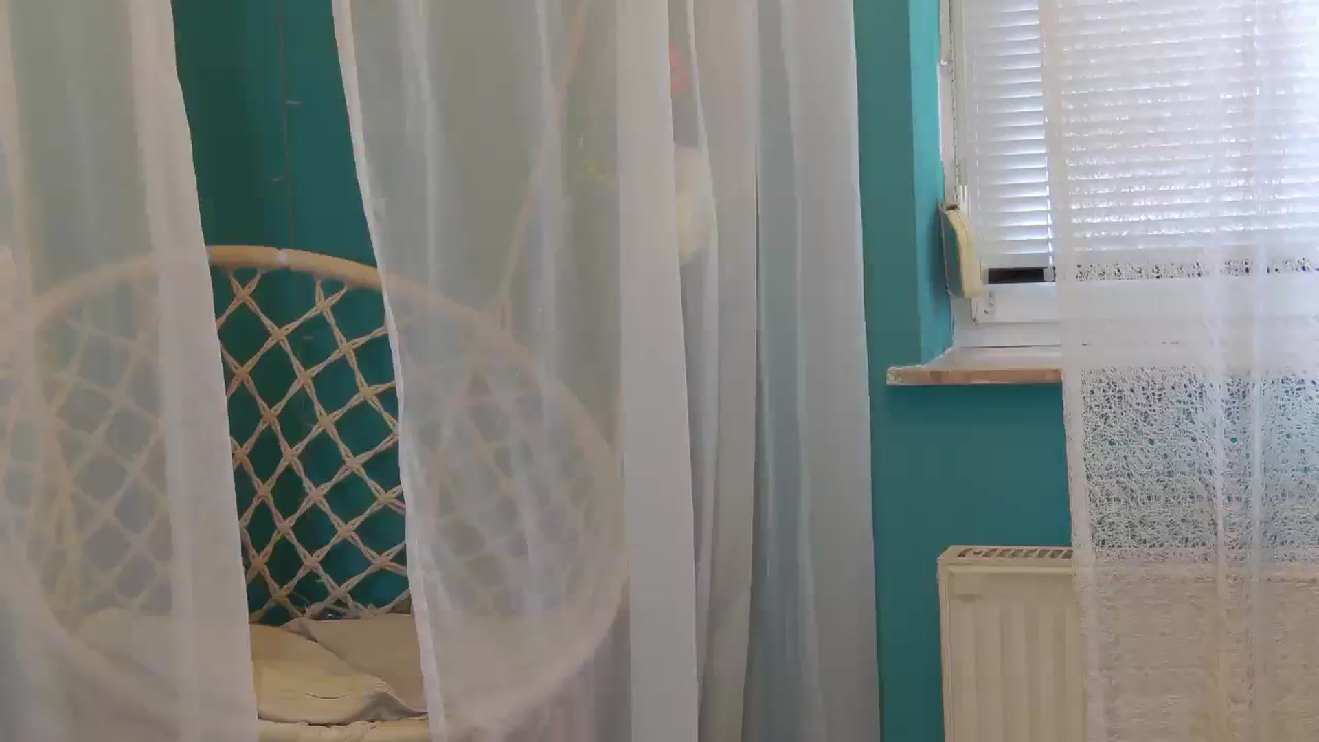 Gallery image thumbnail from SassyKate's myfreecams stream on, 08/03/2023, 12:08 image 9 of 20