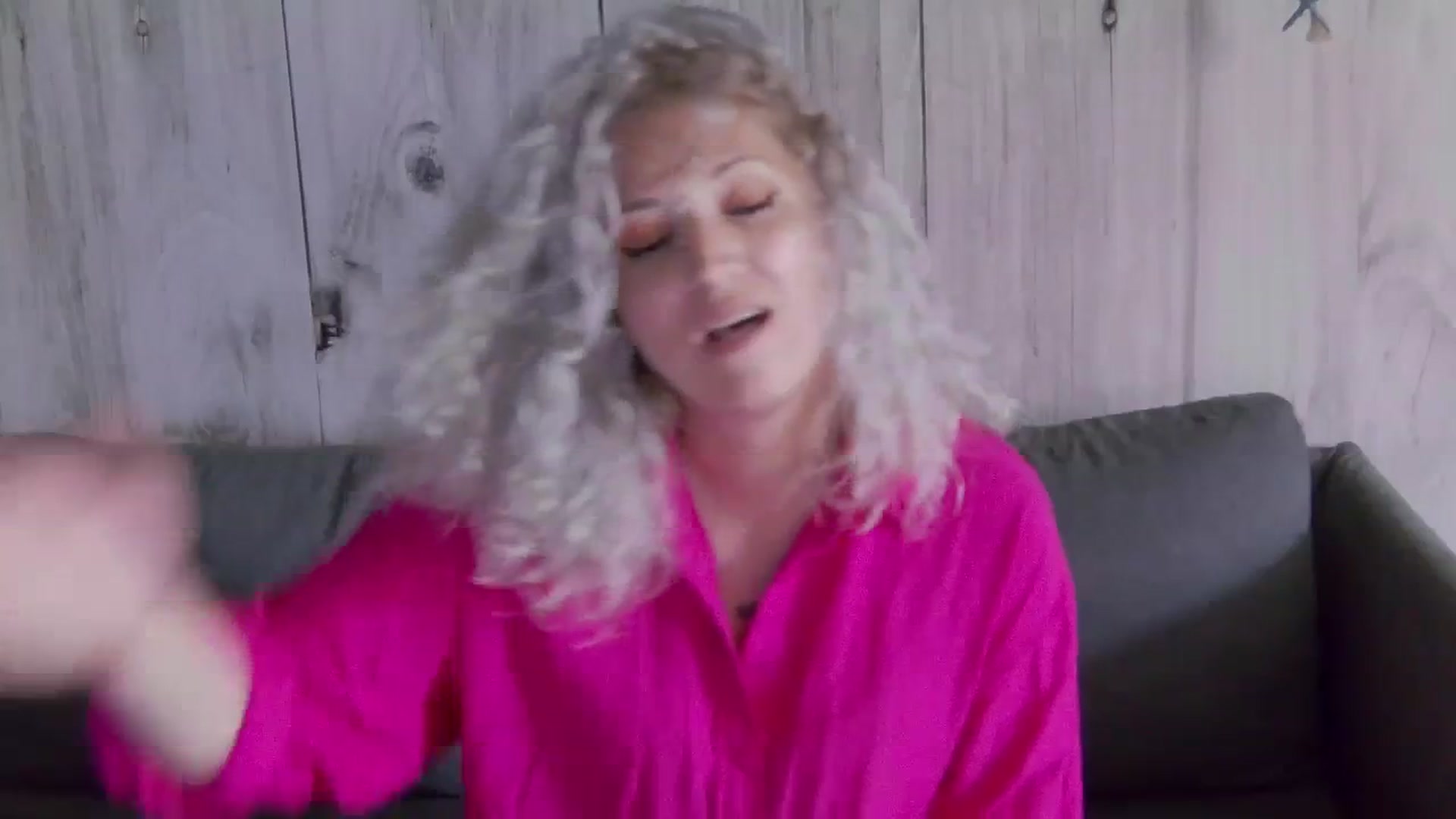 Gallery image thumbnail from SassyKate's myfreecams stream on, 08/03/2023, 12:08 image 19 of 20