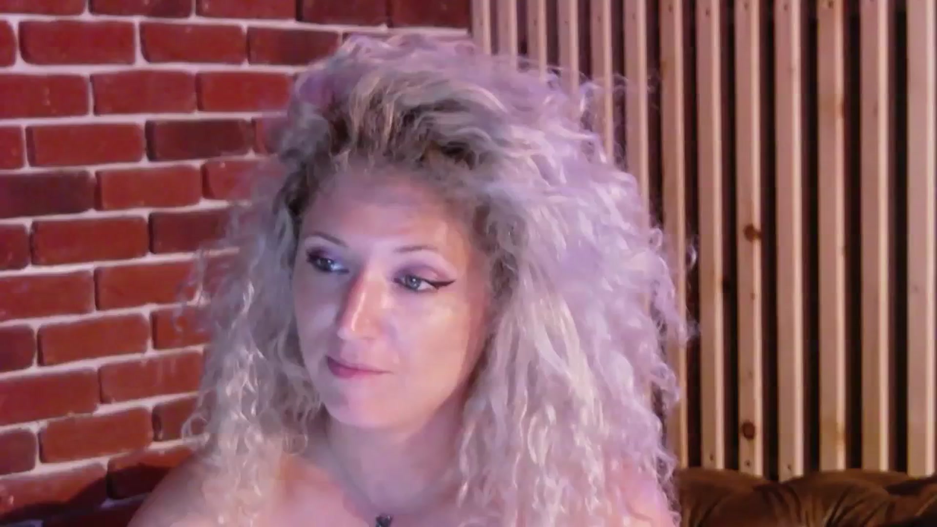 Gallery image thumbnail from SassyKate's myfreecams stream on, 08/17/2023, 10:20 image 20 of 20