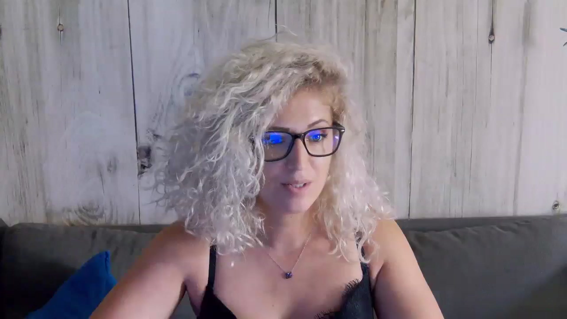 Gallery image thumbnail from SassyKate's myfreecams stream on, 09/13/2023, 11:41 image 16 of 20
