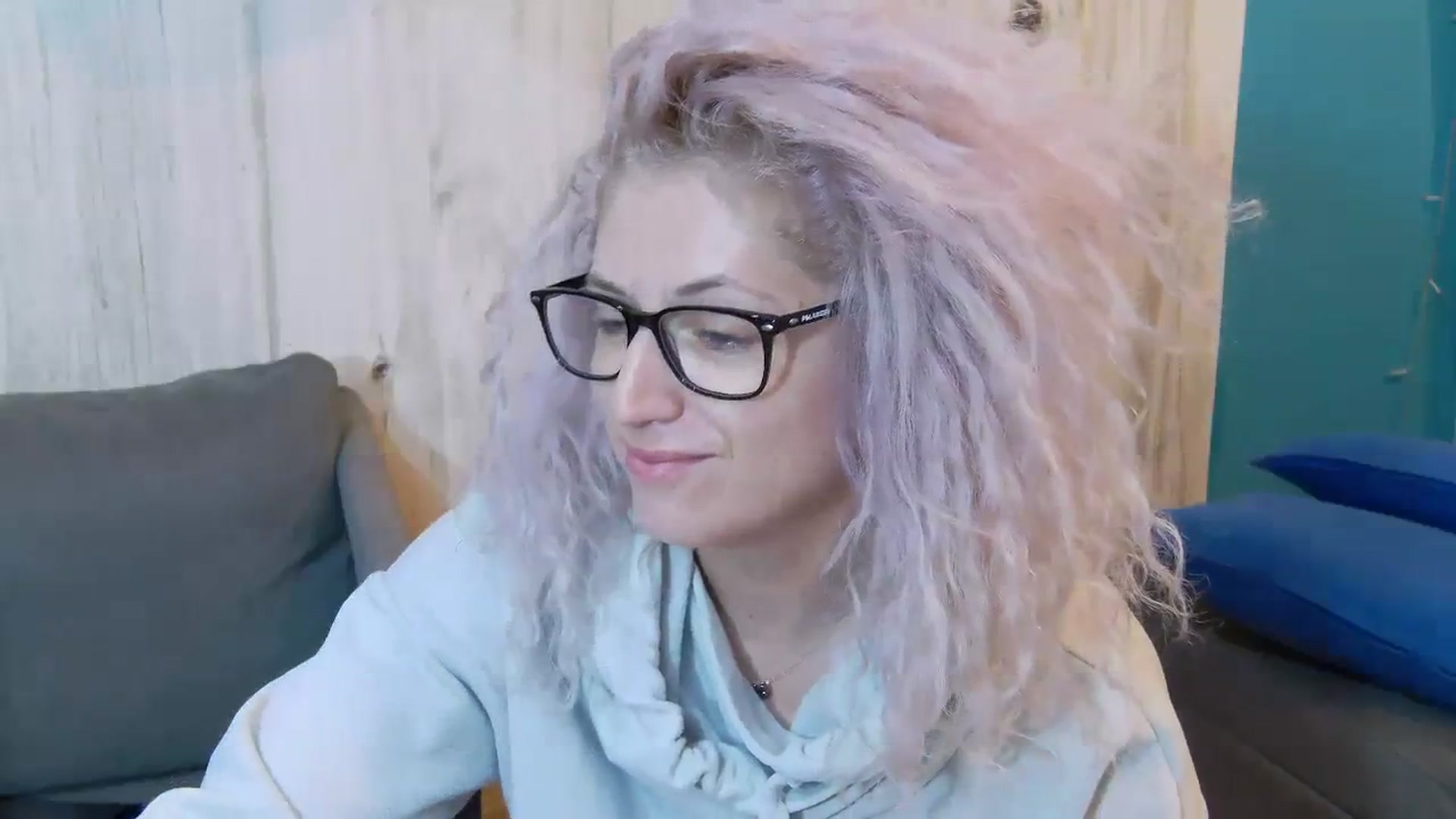 Gallery image thumbnail from SassyKate's myfreecams stream on, 11/12/2023, 17:39 image 2 of 20