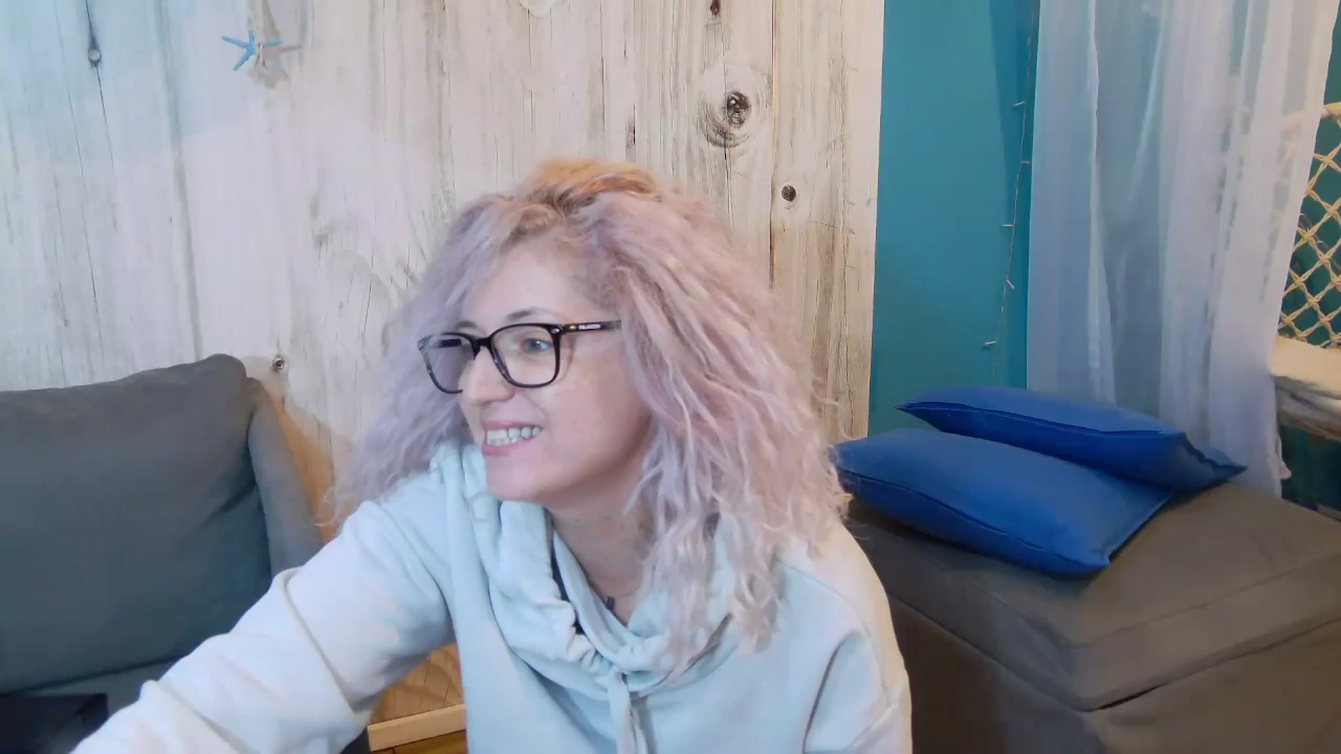 Gallery image thumbnail from SassyKate's myfreecams stream on, 11/12/2023, 17:39 image 1 of 20