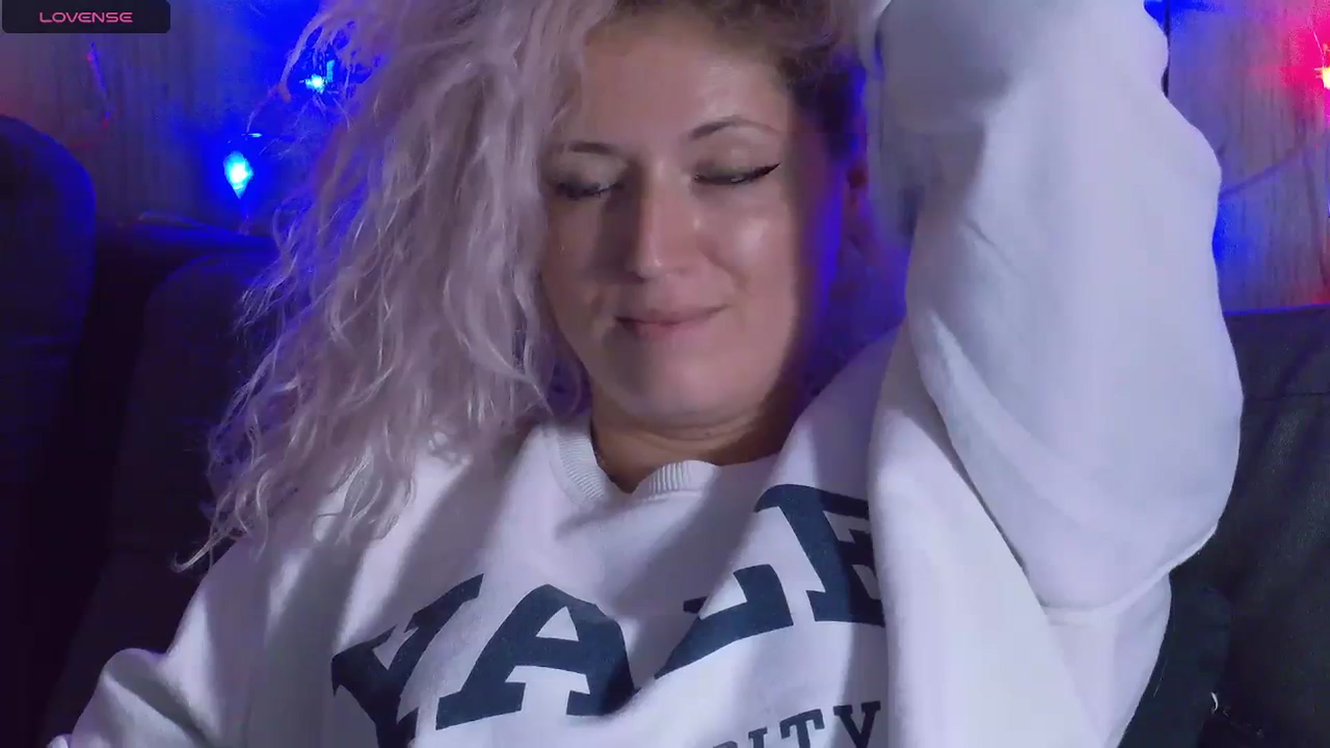 Gallery image thumbnail from SassyKate's myfreecams stream on, 12/01/2023, 13:11 image 8 of 20