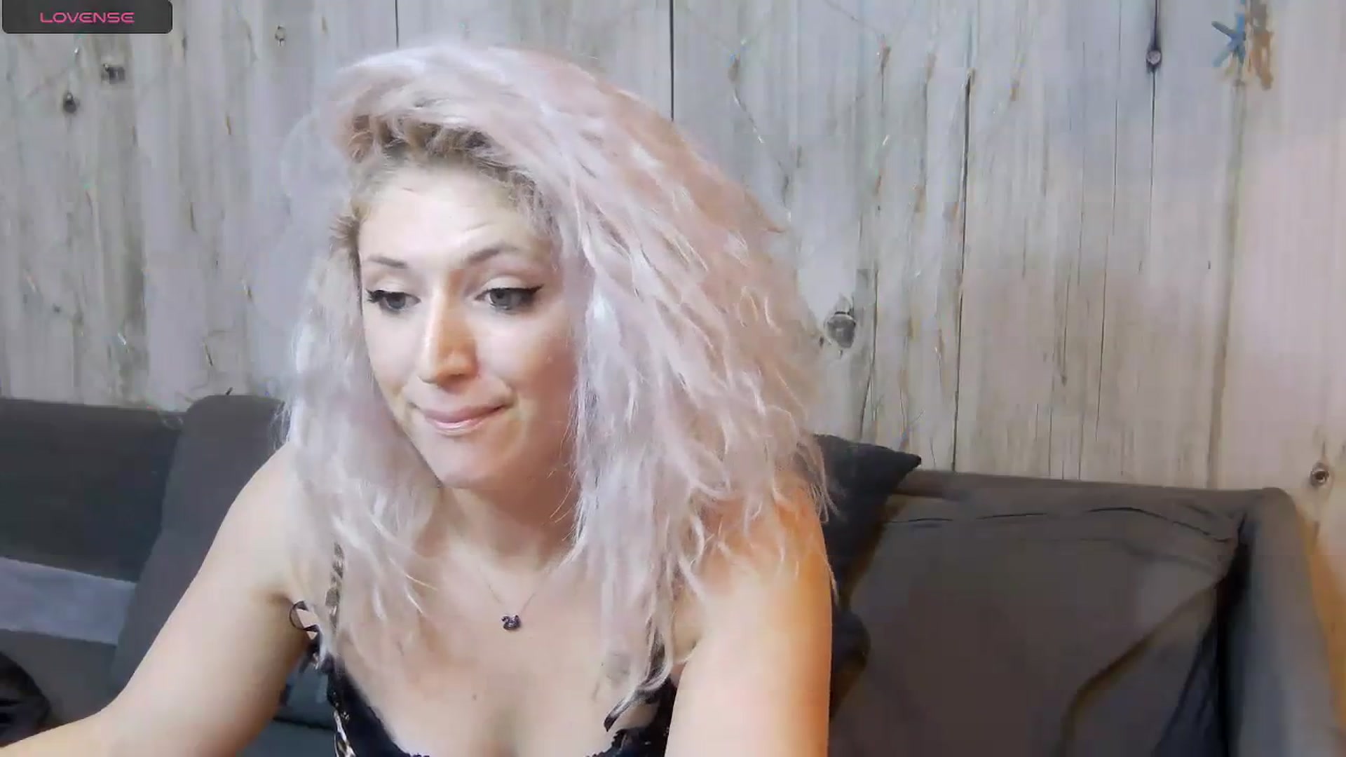 Gallery image thumbnail from SassyKate's myfreecams stream on, 12/05/2023, 13:07 image 17 of 20