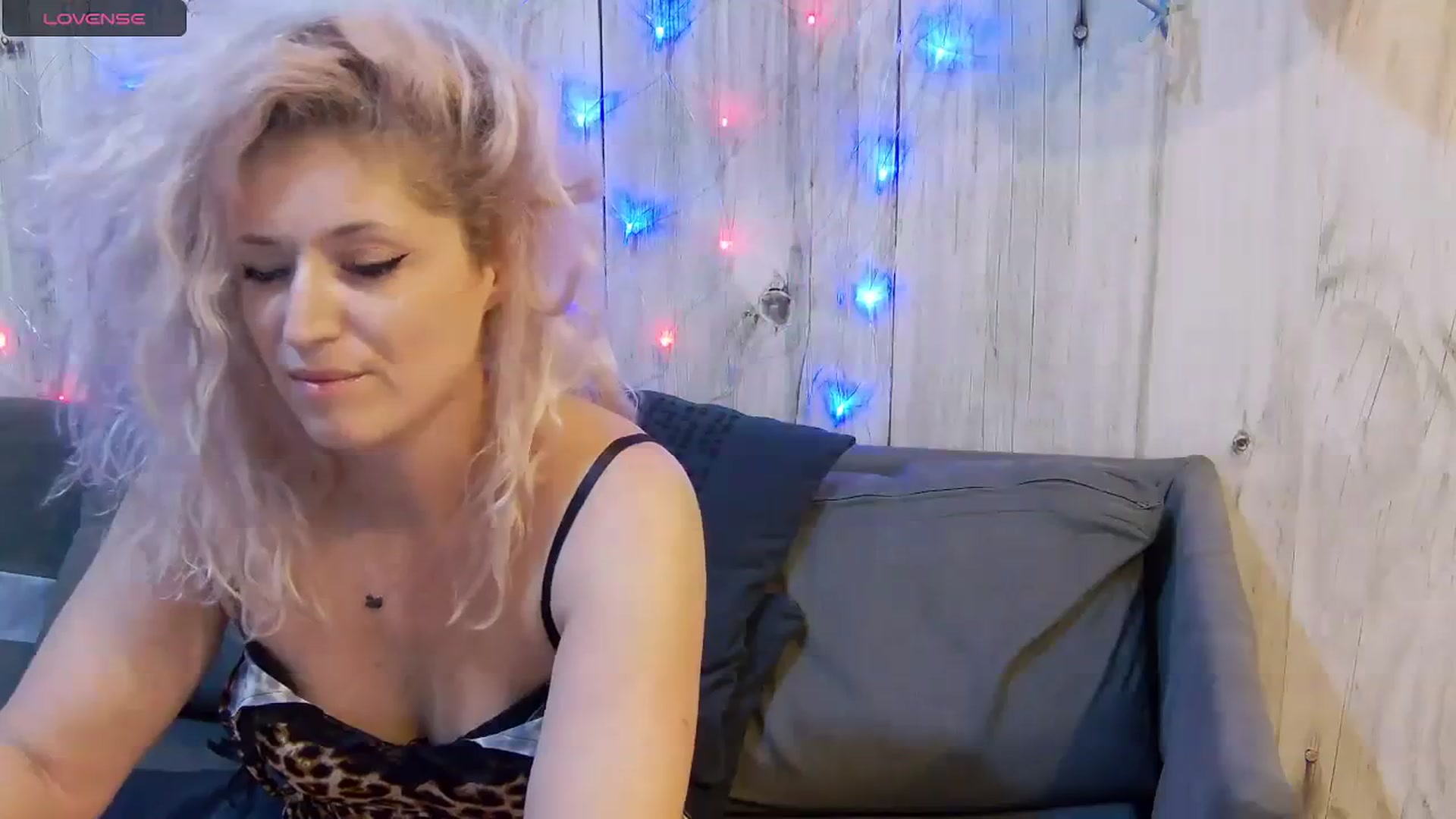 Gallery image thumbnail from SassyKate's myfreecams stream on, 12/05/2023, 13:07 image 11 of 20