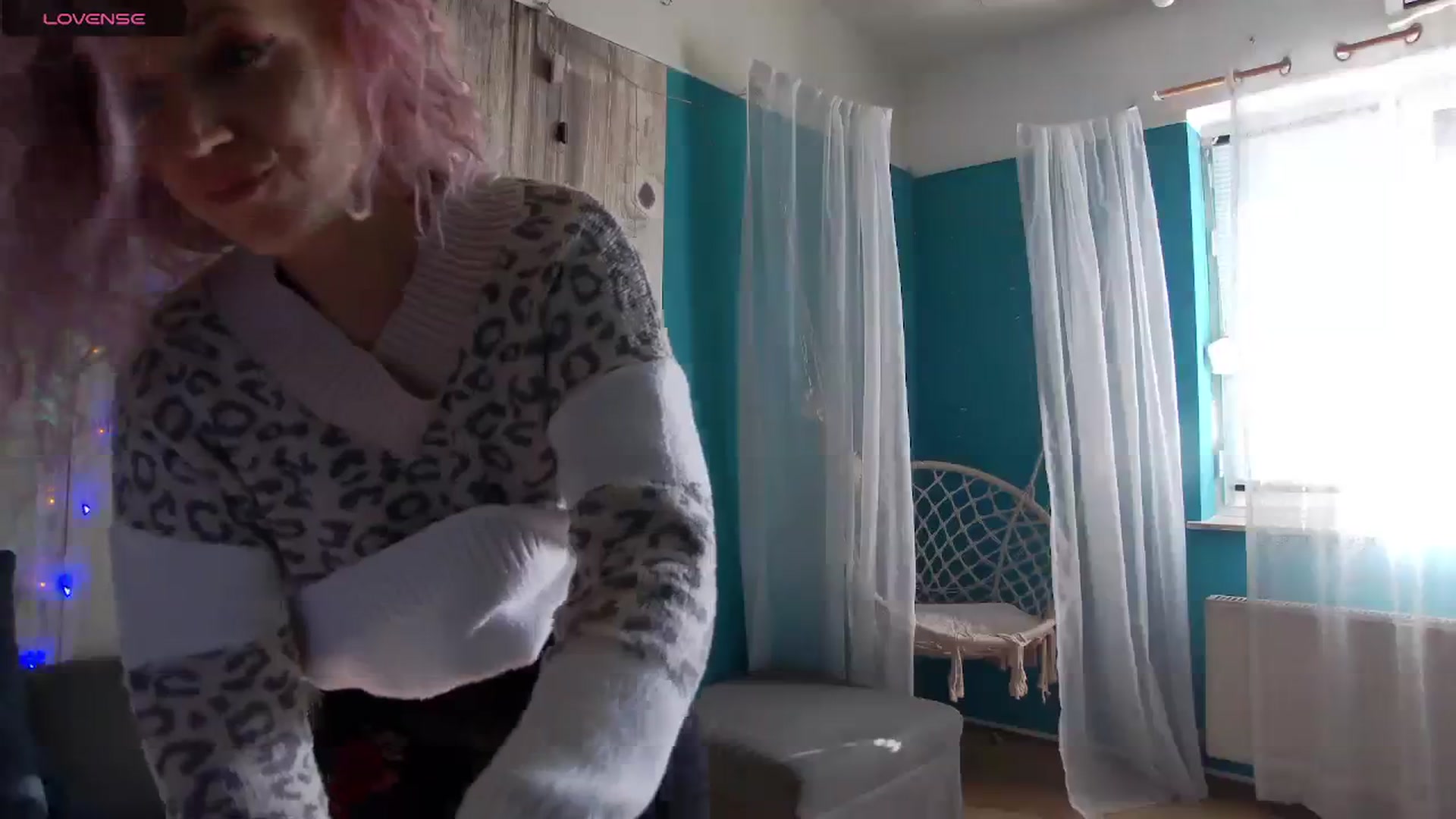 Gallery image thumbnail from SassyKate's myfreecams stream on, 12/19/2023, 11:32 image 4 of 20