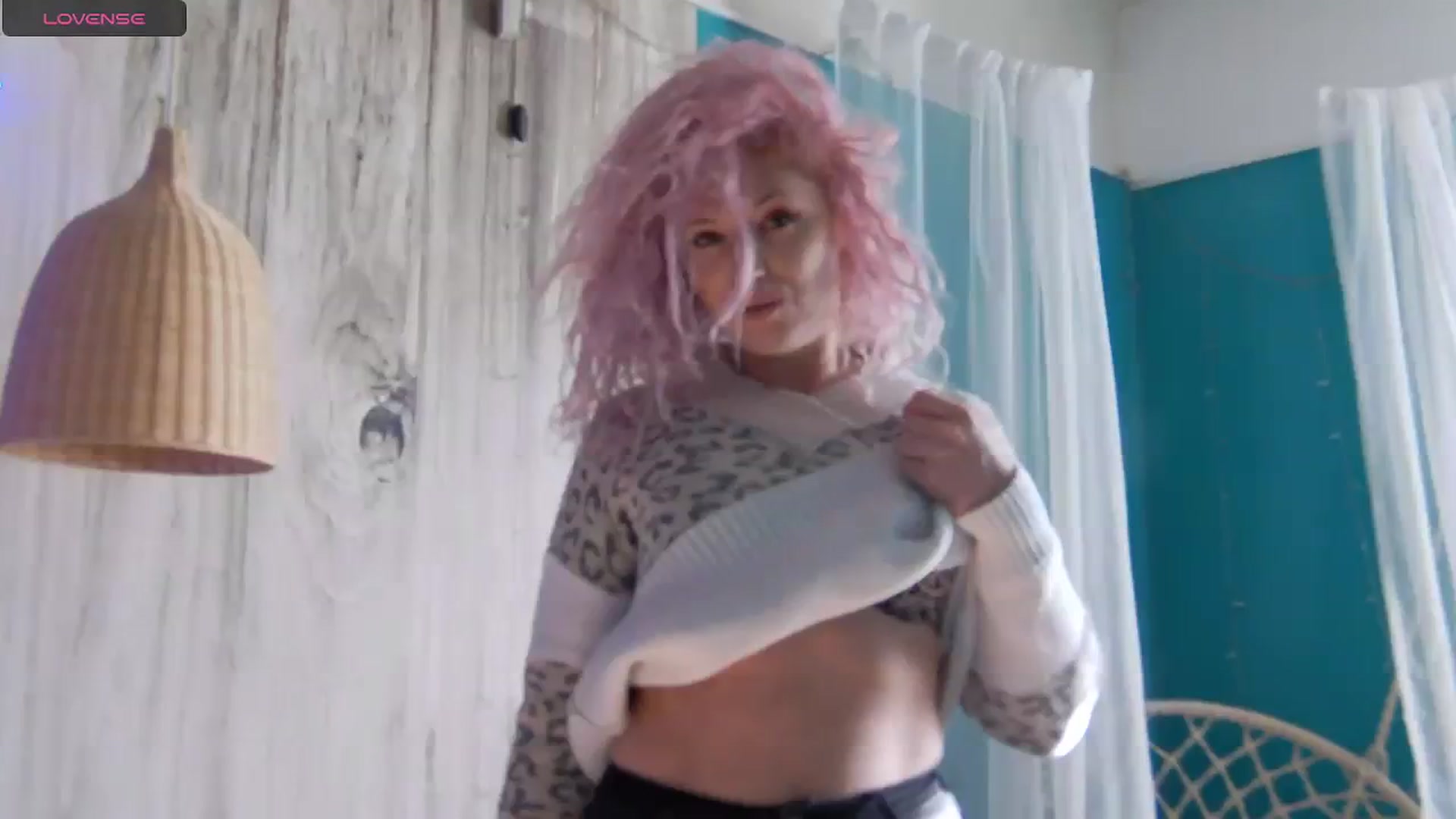 Gallery image thumbnail from SassyKate's myfreecams stream on, 12/19/2023, 11:32 image 1 of 20