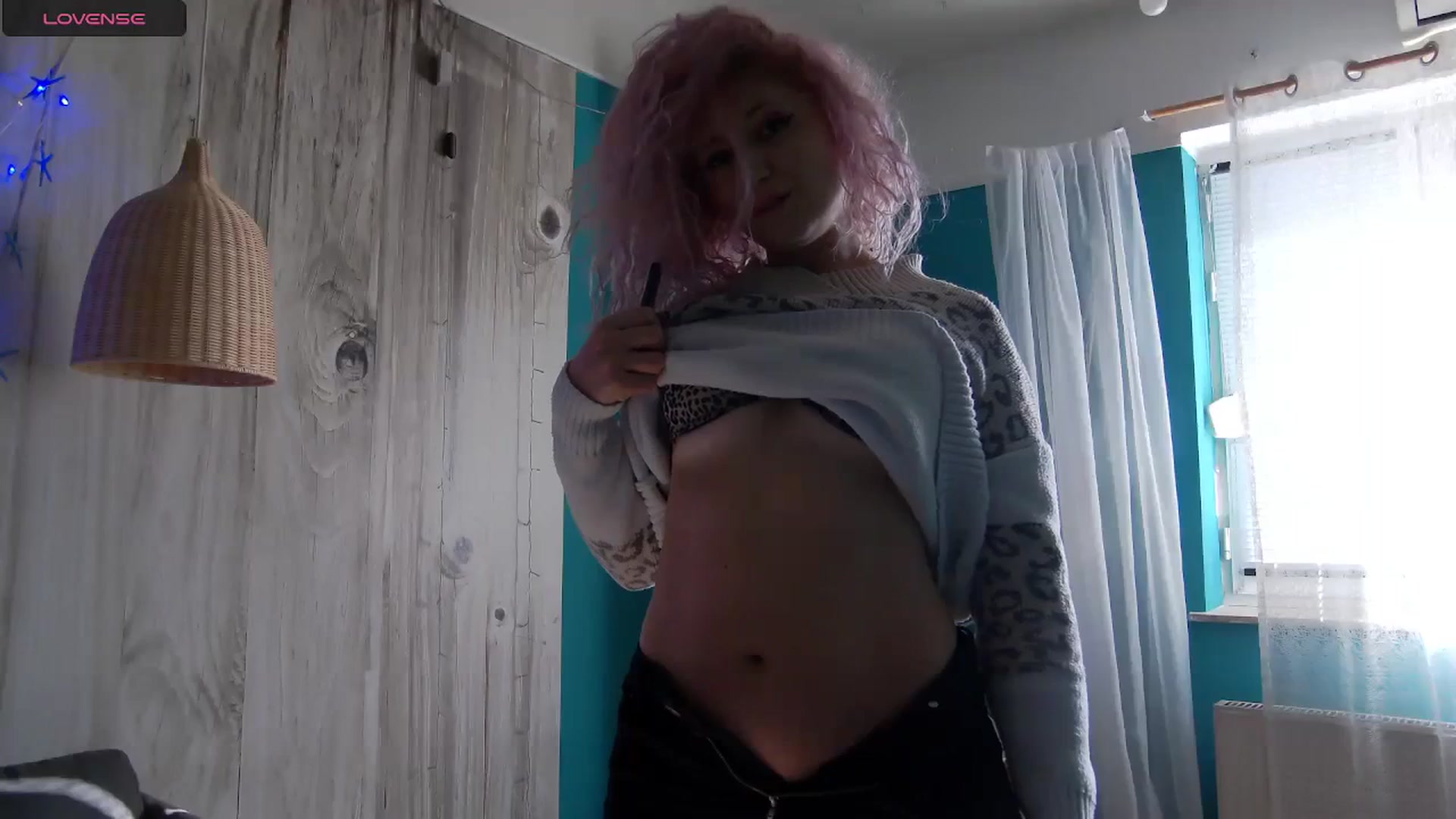 Gallery image thumbnail from SassyKate's myfreecams stream on, 12/19/2023, 11:32 image 8 of 20