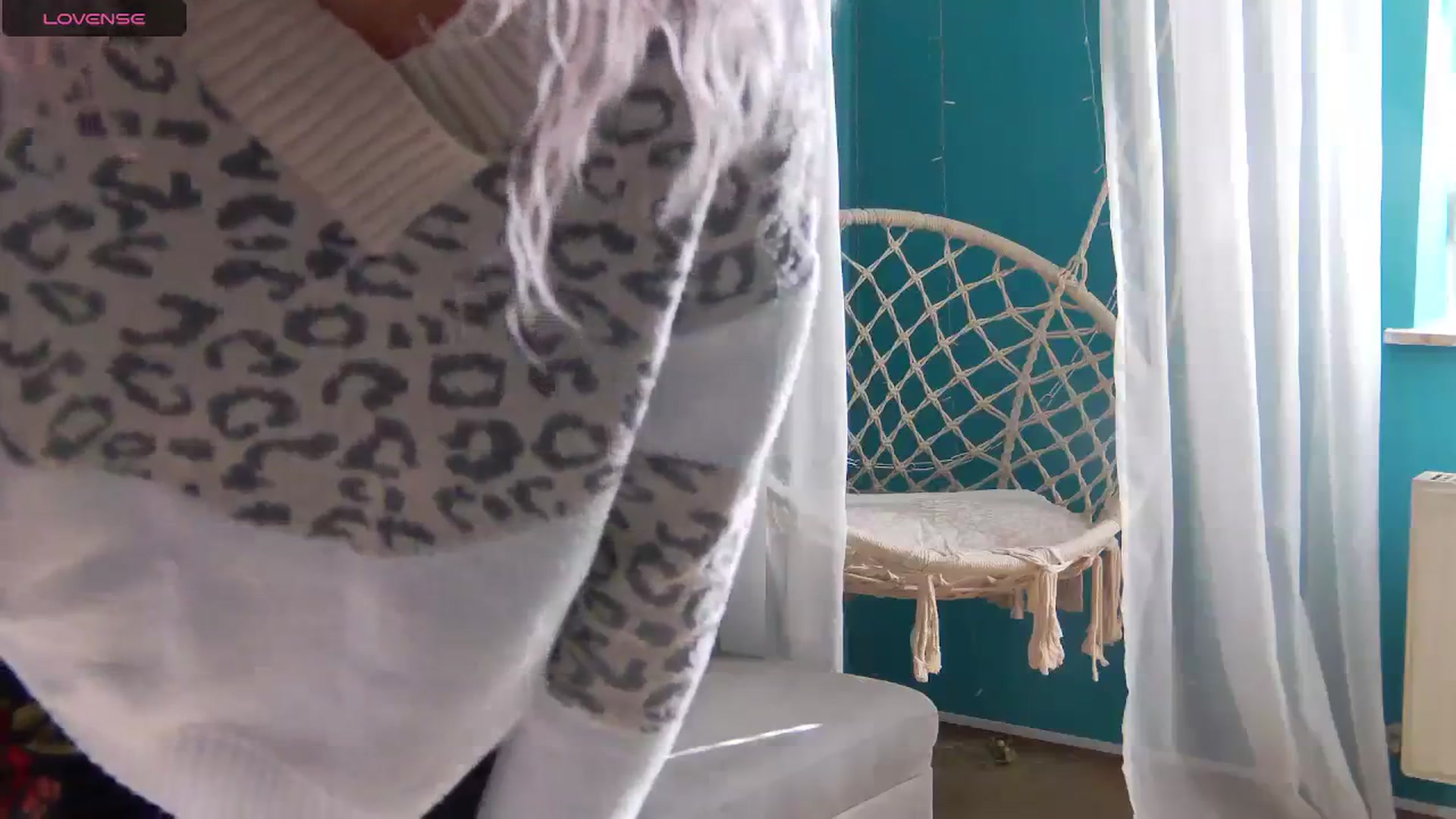 Gallery image thumbnail from SassyKate's myfreecams stream on, 12/19/2023, 11:32 image 10 of 20