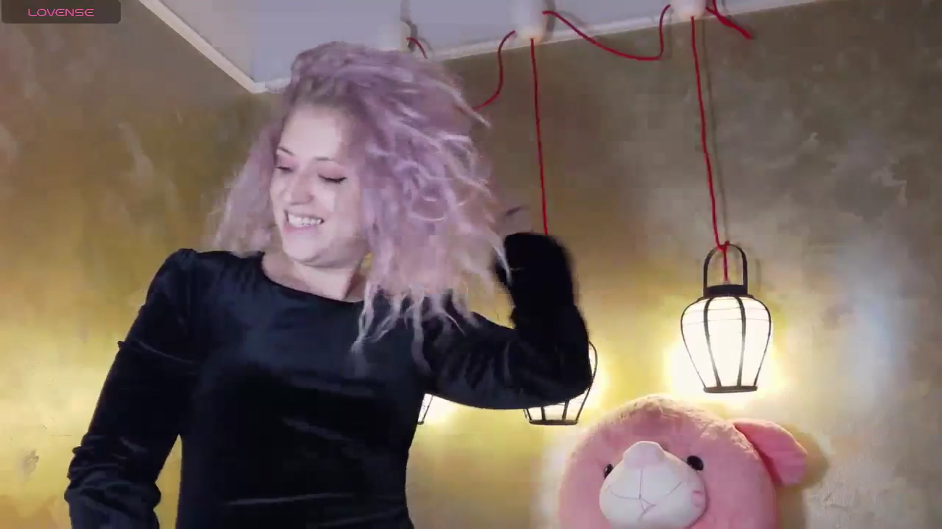 Gallery image thumbnail from SassyKate's myfreecams stream on, 12/21/2023, 13:36 image 16 of 20