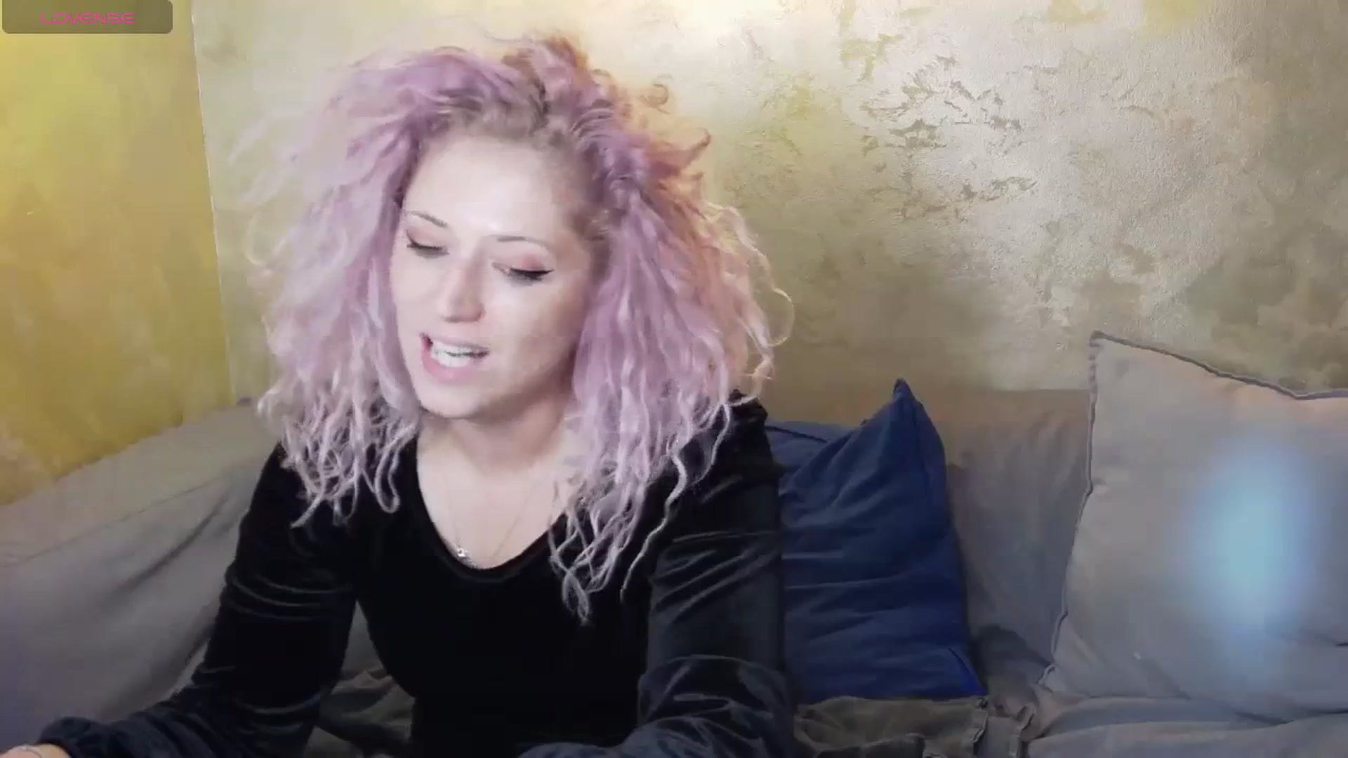 Gallery image thumbnail from SassyKate's myfreecams stream on, 12/21/2023, 13:36 image 11 of 20