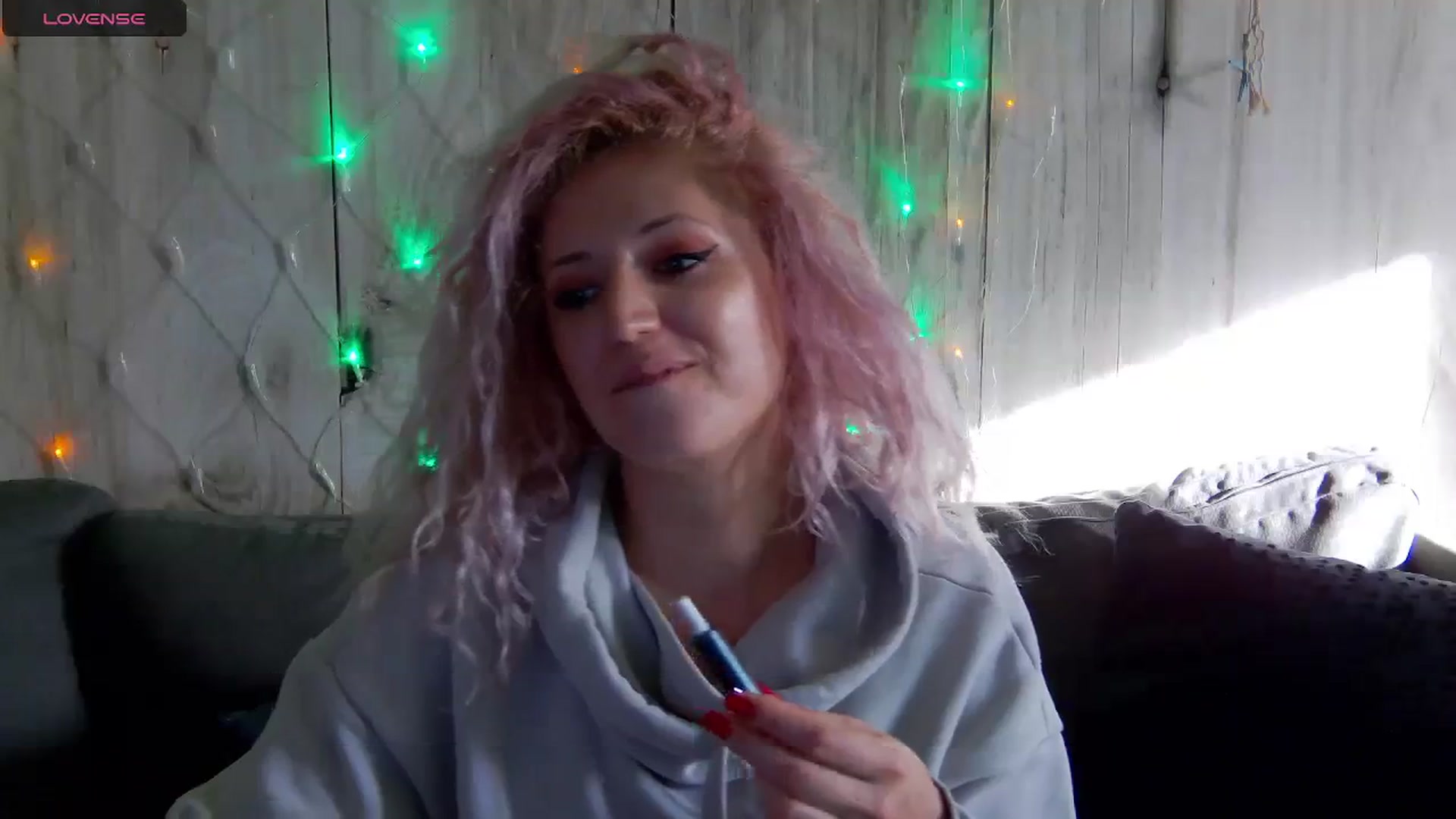 Gallery image thumbnail from SassyKate's myfreecams stream on, 01/02/2024, 13:32 image 14 of 20