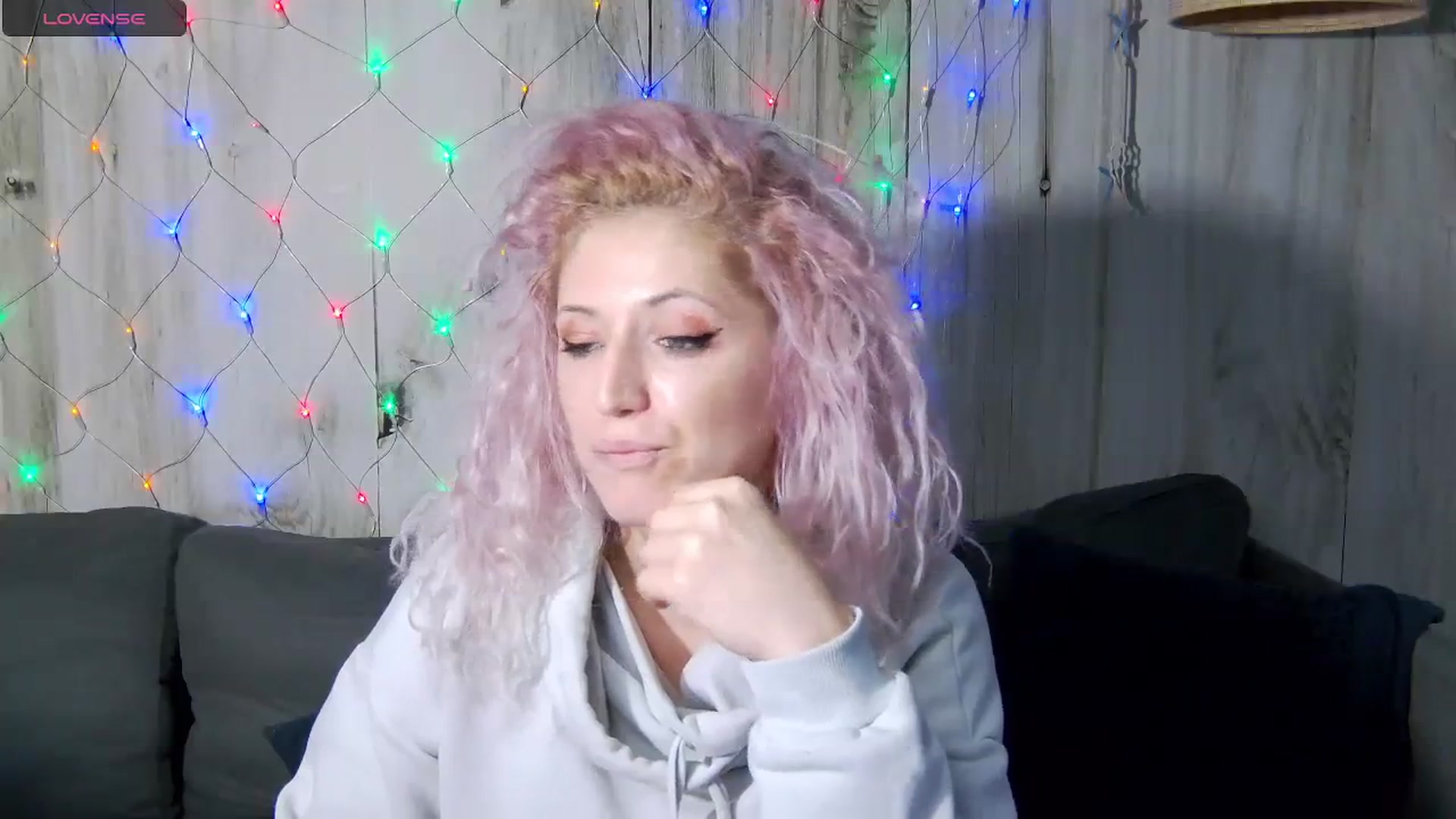 Gallery image thumbnail from SassyKate's myfreecams stream on, 01/02/2024, 14:08 image 3 of 20