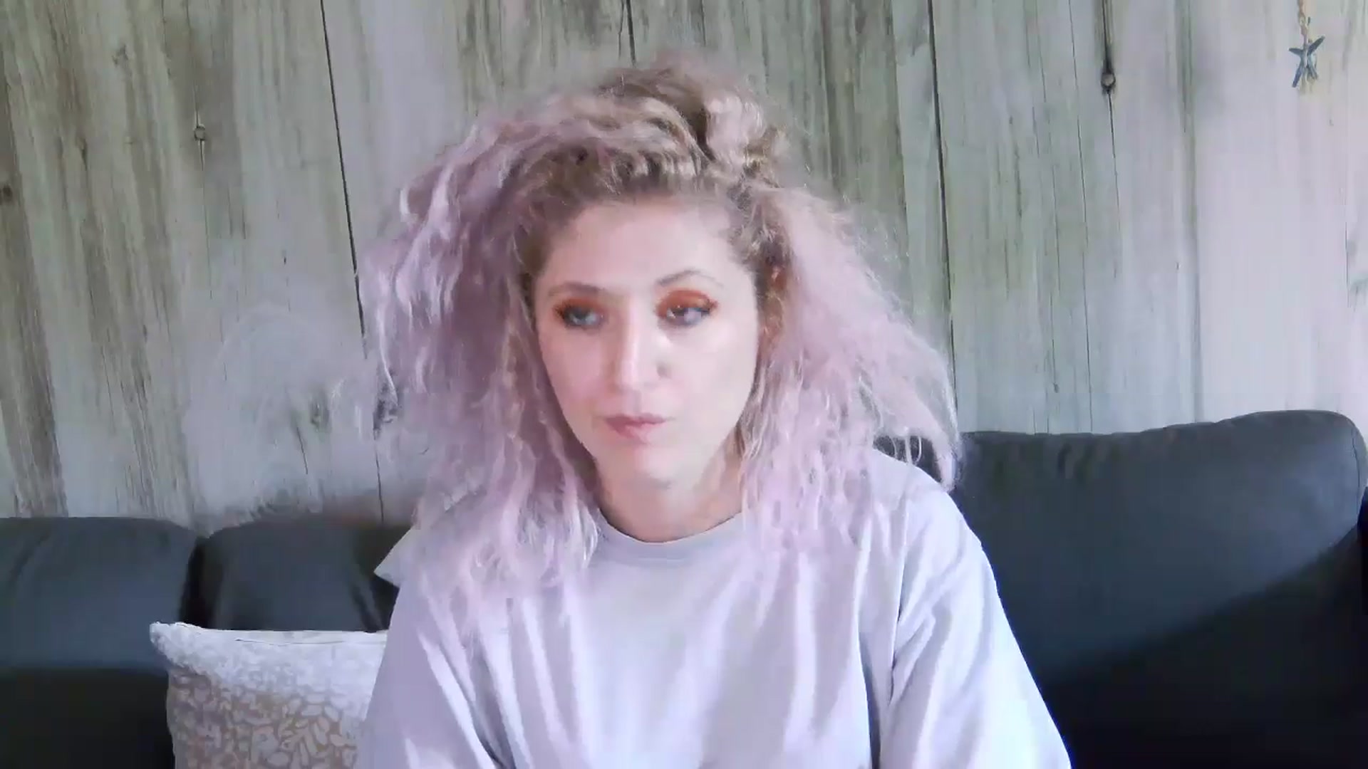 Gallery image thumbnail from SassyKate's myfreecams stream on, 05/26/2024, 12:36 image 6 of 20