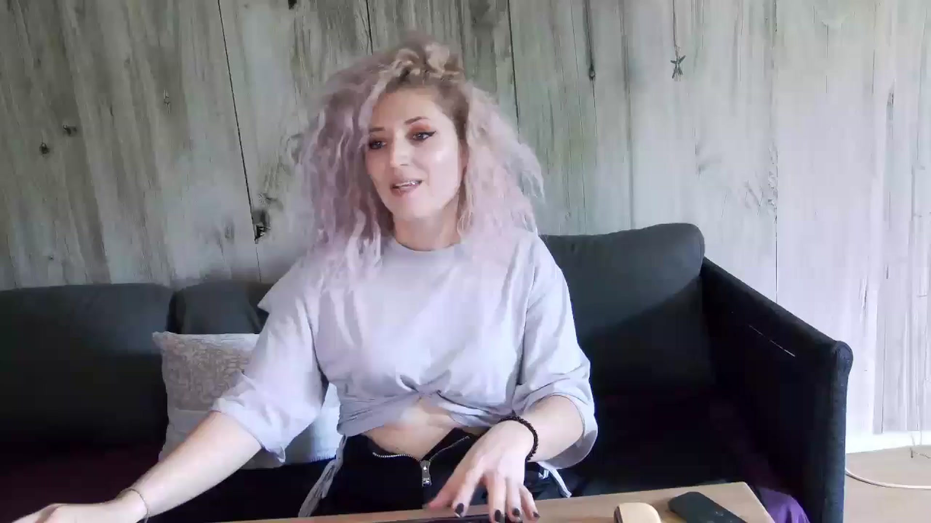 Gallery image thumbnail from SassyKate's myfreecams stream on, 05/26/2024, 12:36 image 1 of 20
