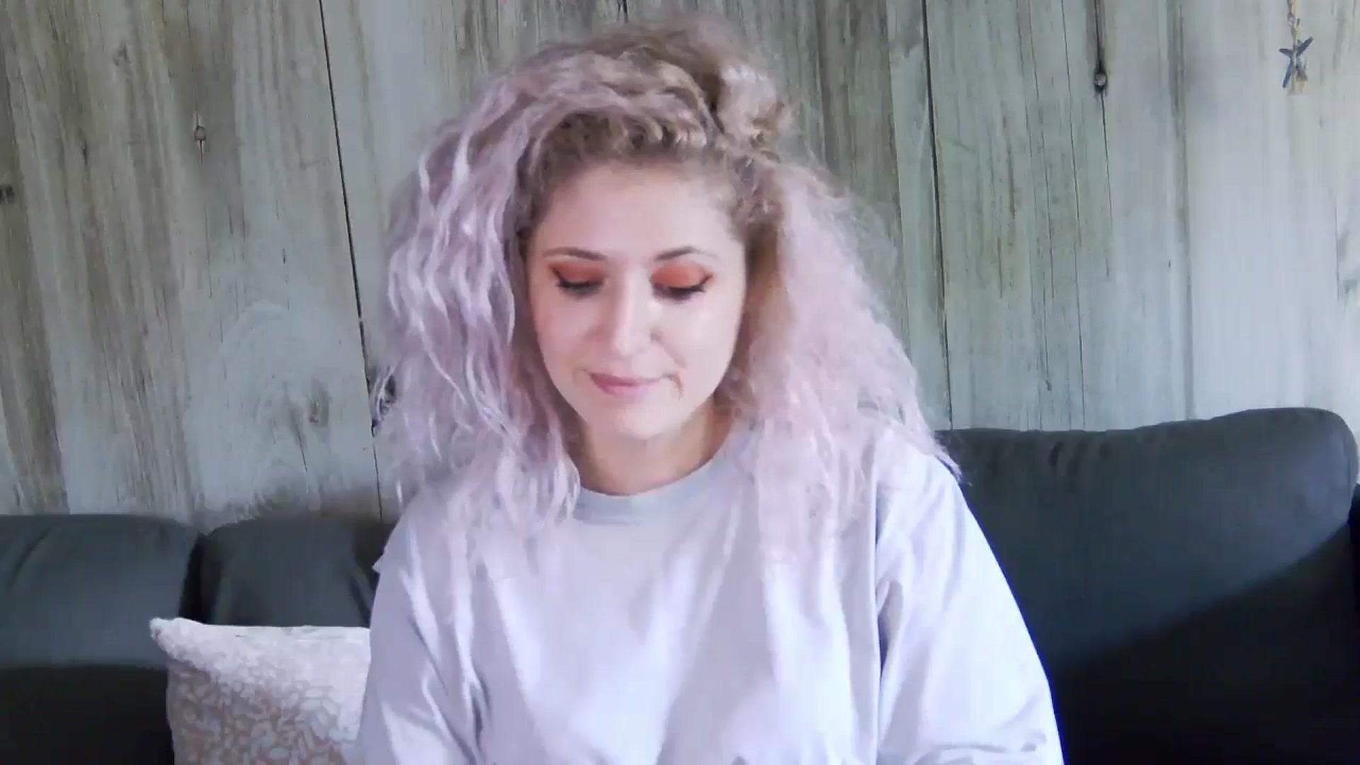 Gallery image thumbnail from SassyKate's myfreecams stream on, 05/26/2024, 12:36 image 18 of 20
