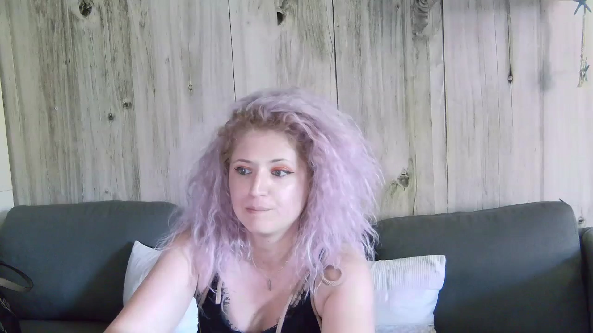 Gallery image thumbnail from SassyKate's myfreecams stream on, 06/16/2024, 09:26 image 1 of 20